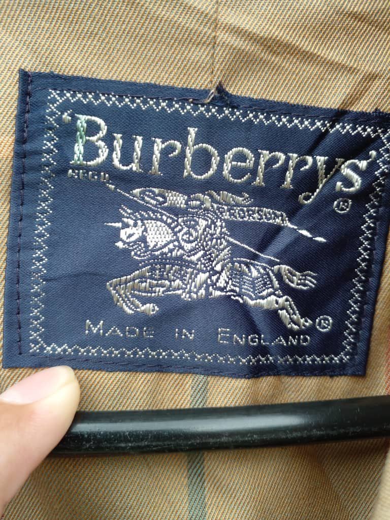 Burberry ICONICxHEAVY COATS BURBERRY x NOVA CHEAK. Size US L / EU 52-54 / 3 - 5 Thumbnail