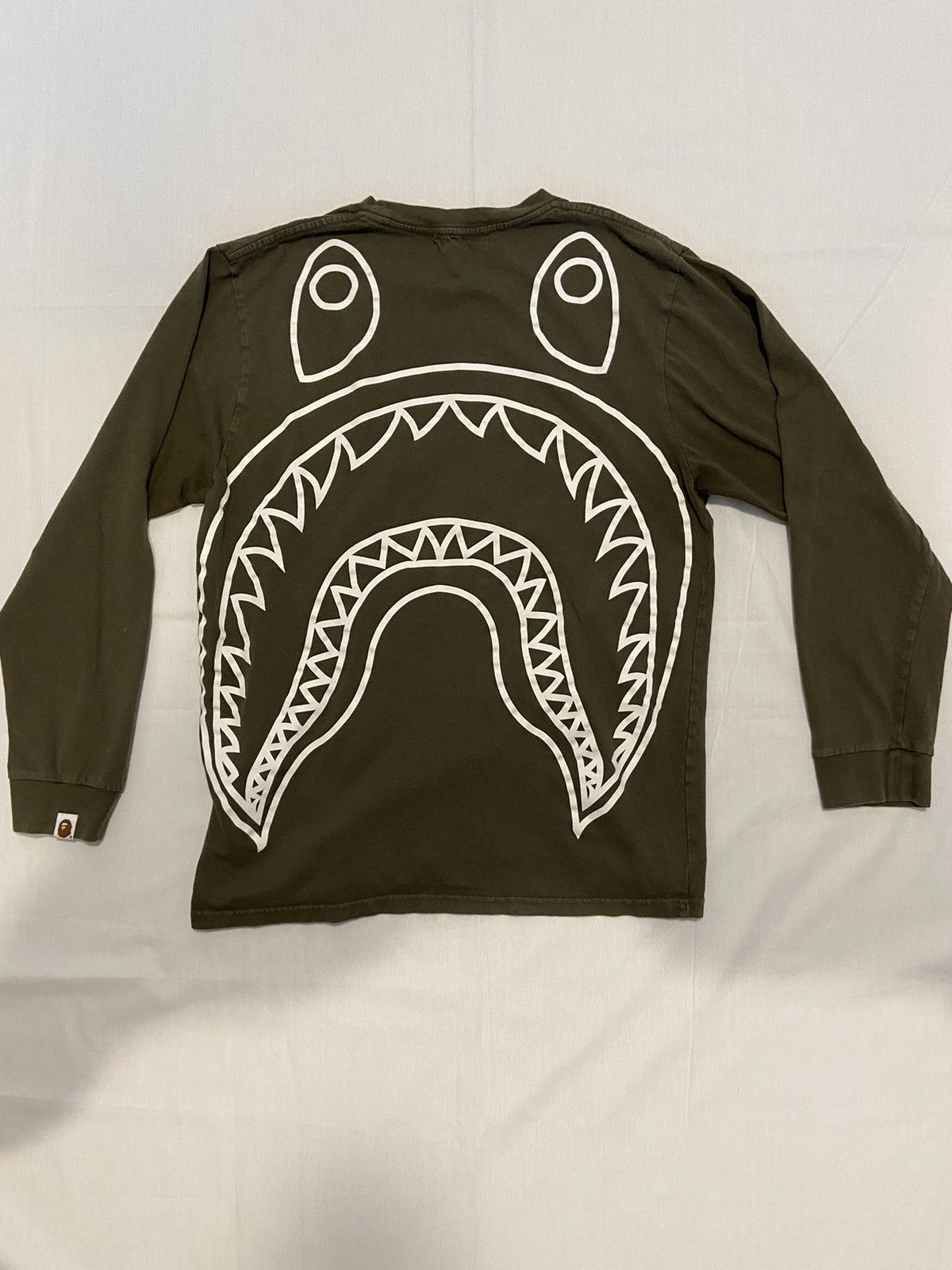 トップス A BATHING APE shark logo long sleeve BAPE shark Long sleeve T Shirt Size L A Bathing Ape | eBay