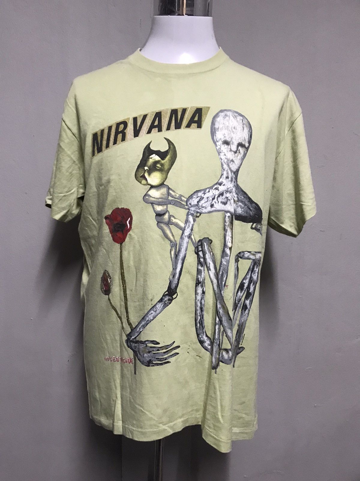 Band Tees × Nirvana × Vintage Vintage Nirvana Incesticide Tshirt Size US XL / EU 56 / 4 - 1 Thumbnail