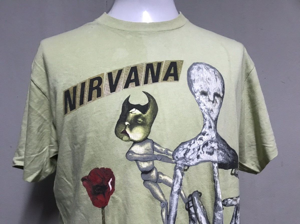 Band Tees × Nirvana × Vintage Vintage Nirvana Incesticide Tshirt Size US XL / EU 56 / 4 - 6 Thumbnail