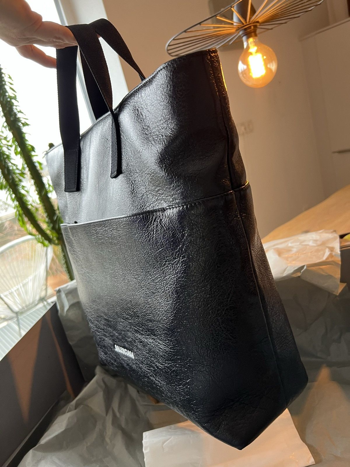 Balenciaga explorer tote best sale