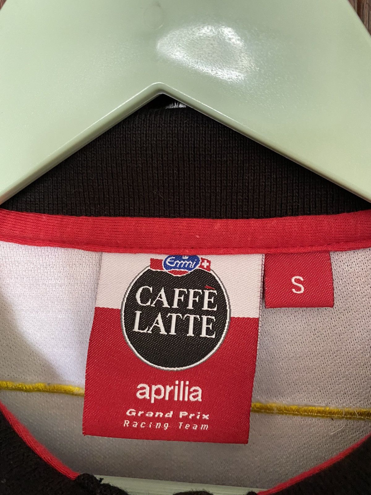 Vintage Aprilia Grand Prix Moto GP Caffe Latte Team Agip Polo TShirt Size US M / EU 48-50 / 2 - 7 Thumbnail