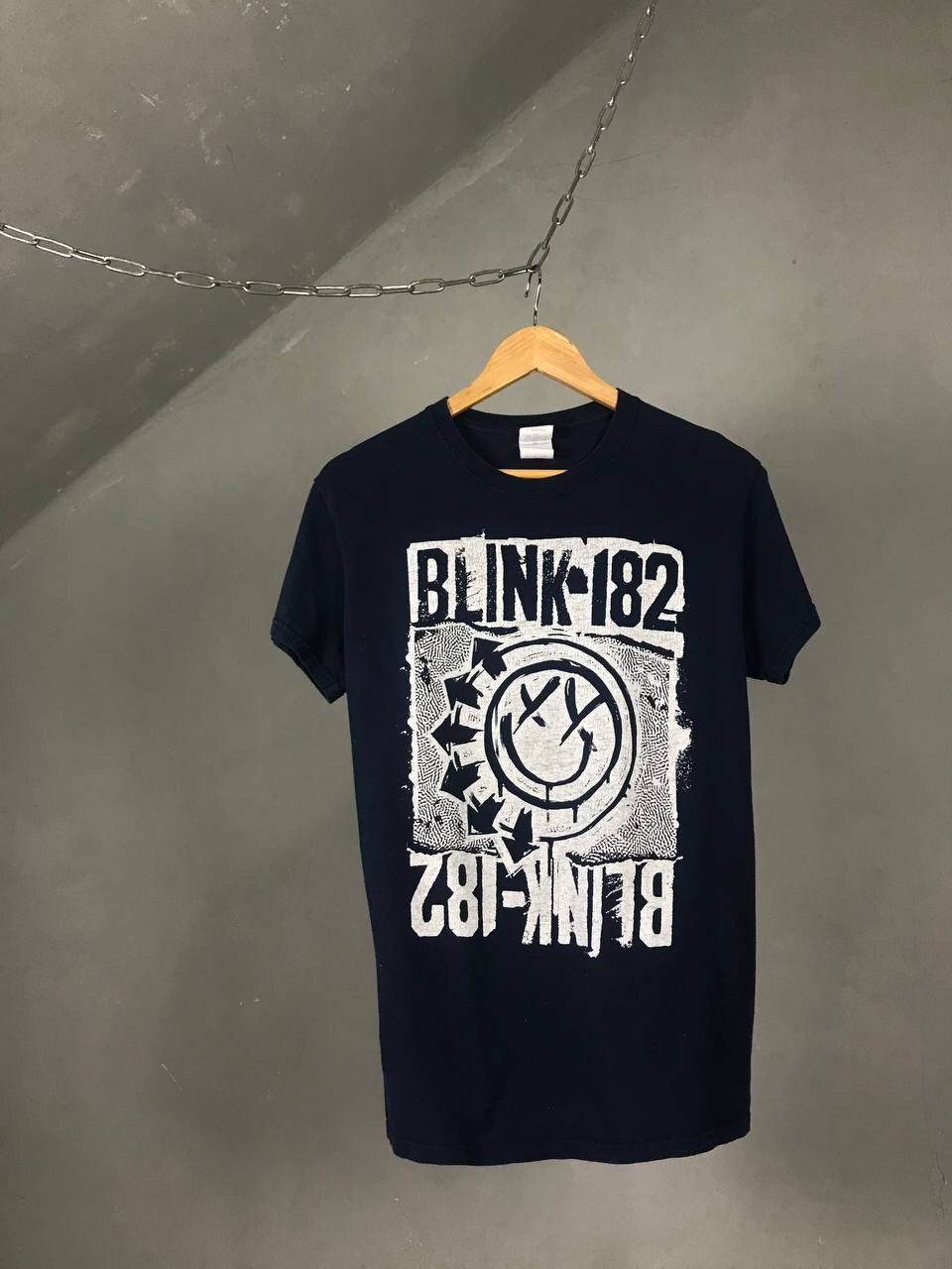 Band Tees Blink 182 vintage rock band tee Size US S / EU 44-46 / 1 - 1 Thumbnail