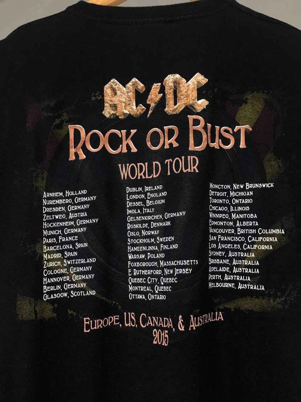 Band Tees AC/DC 2015 vintage rock band tour tee Size US L / EU 52-54 / 3 - 7 Thumbnail