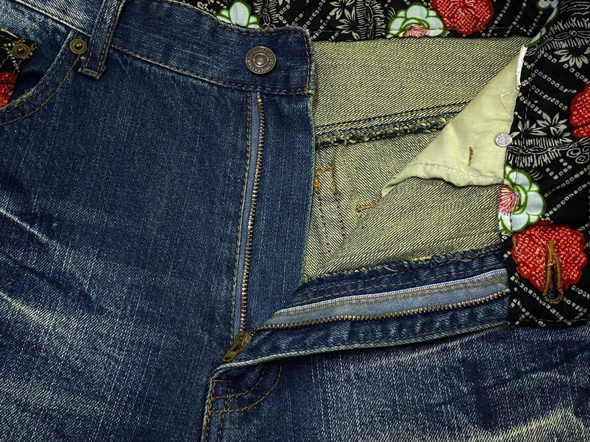 Japanese Brand Japanese Brand "DOMINATE" Embroidery Sugai Koi Fish Jeans Size US 30 / EU 46 - 16 Thumbnail