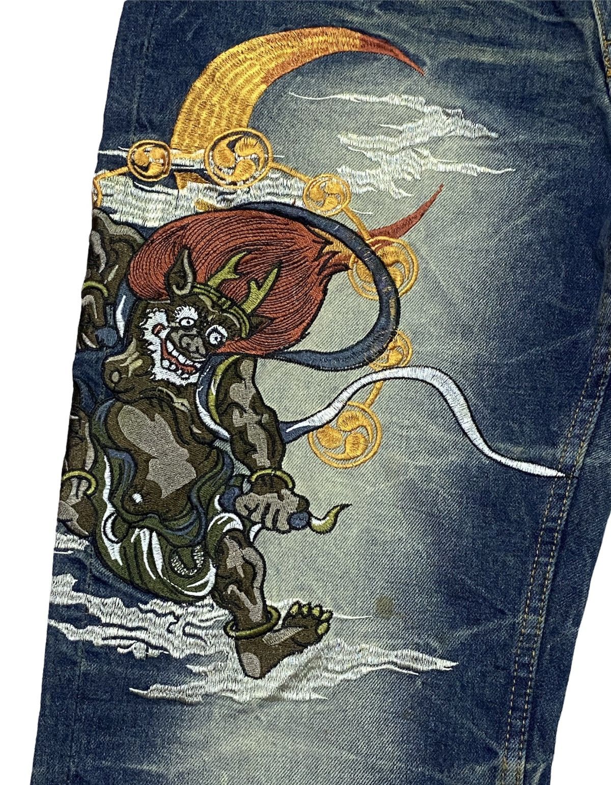 Japanese Brand FUGUTAITEN Fujin Raijin Japanese Style Embroidered Denim Size US 34 / EU 50 - 21 Thumbnail