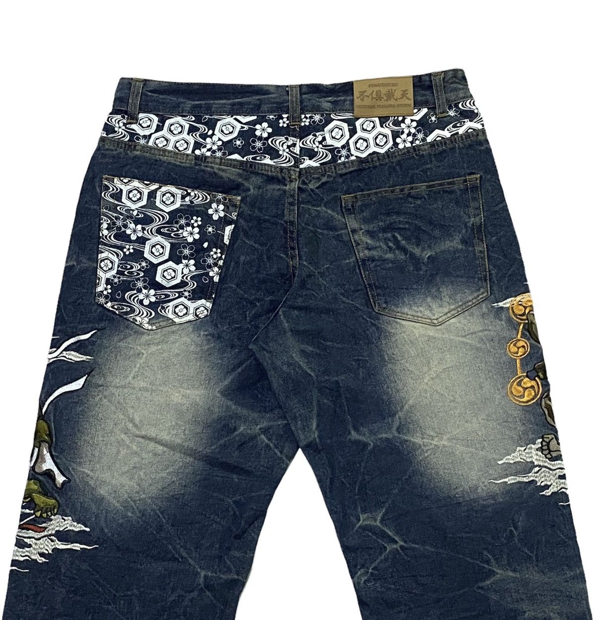 Japanese Brand FUGUTAITEN Fujin Raijin Japanese Style Embroidered Denim Size US 34 / EU 50 - 17 Thumbnail