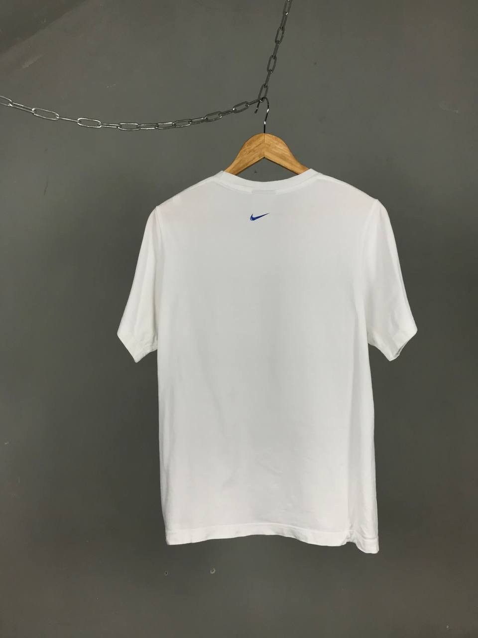 Nike Nike swoosh streetwear vintage center logo tee Size US S / EU 44-46 / 1 - 5 Thumbnail