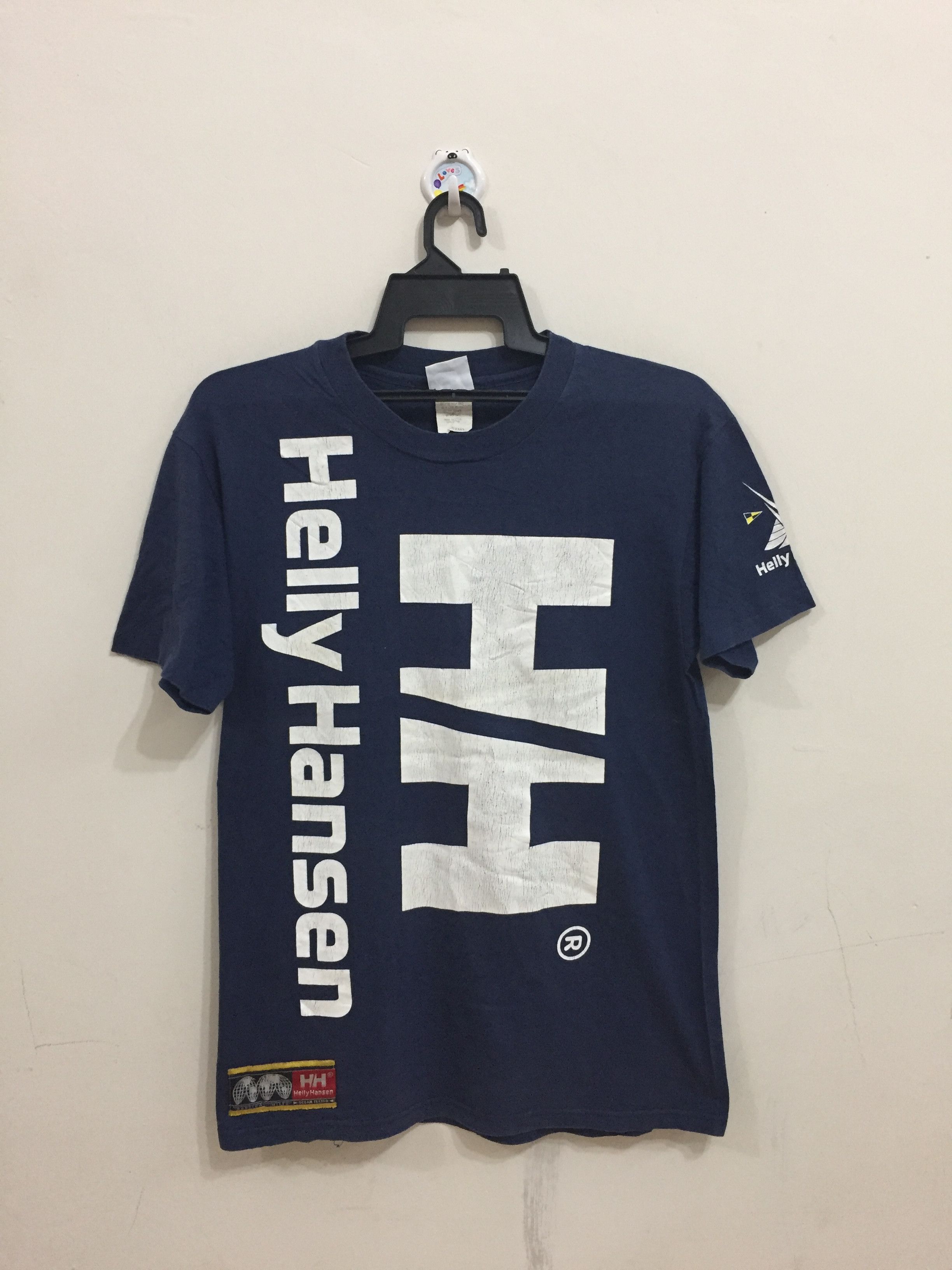 Helly Hansen Vintage Helly Hansen t shirt sea gear big logo size M Size US M / EU 48-50 / 2 - 1 Thumbnail
