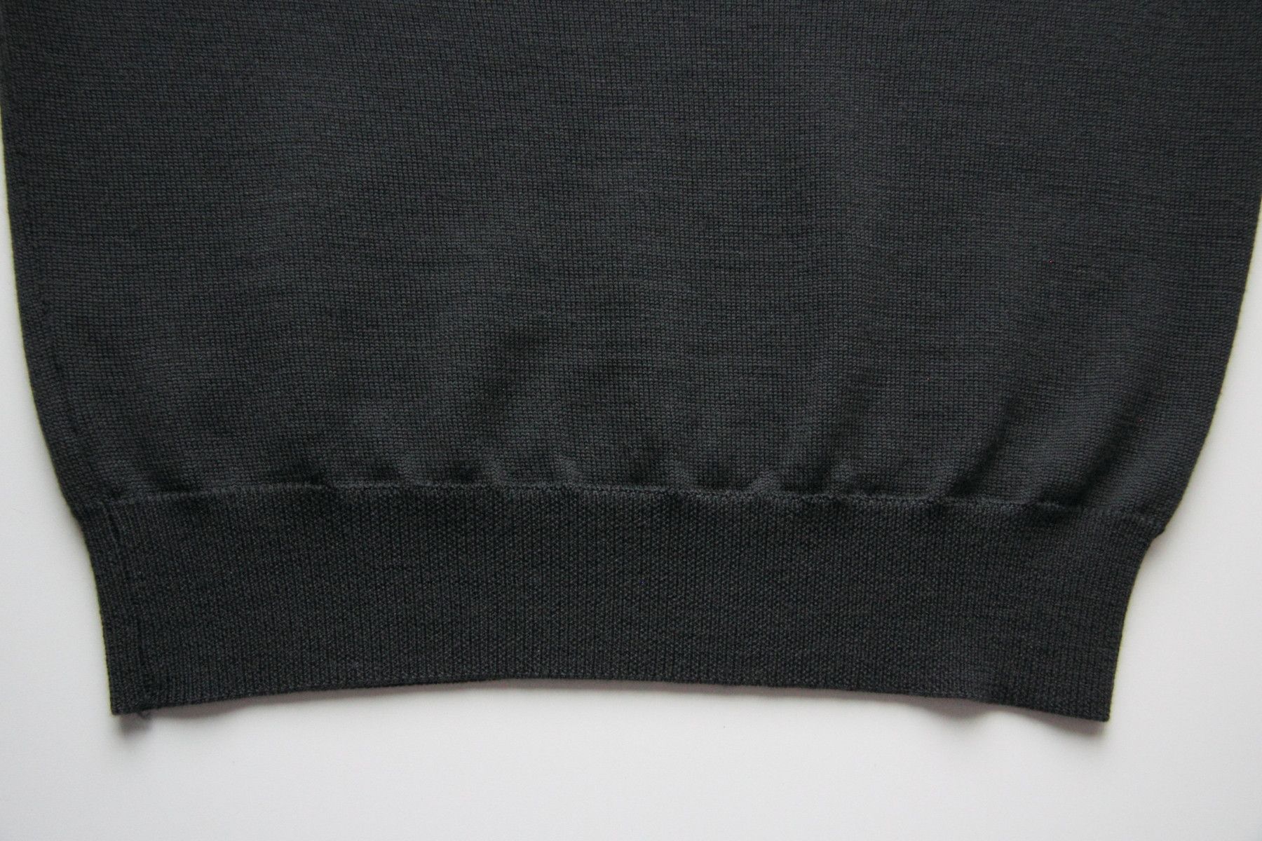 Alaia ALAIA SWEATER SIZE XS Size XS / US 0-2 / IT 36-38 - 8 Thumbnail