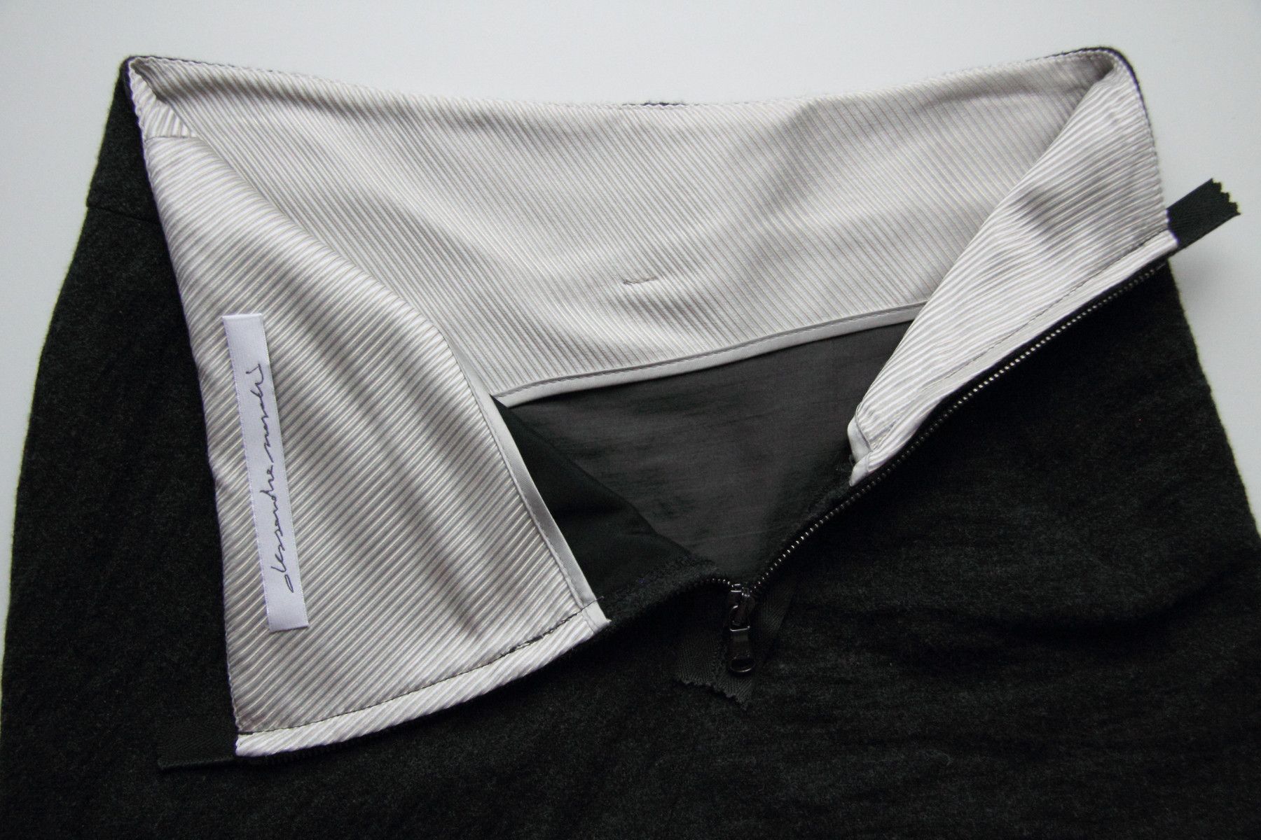 Masnada ALESSANDRA MARCHI SKIRT SIZE 40 Size 27" / US 4 / IT 40 - 7 Thumbnail