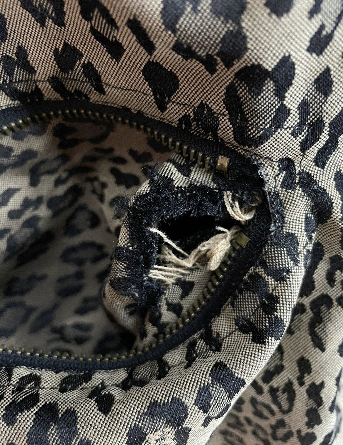 Fendi Vintage Fendi Leopard reversible jacket Size US L / EU 52-54 / 3 - 15 Thumbnail