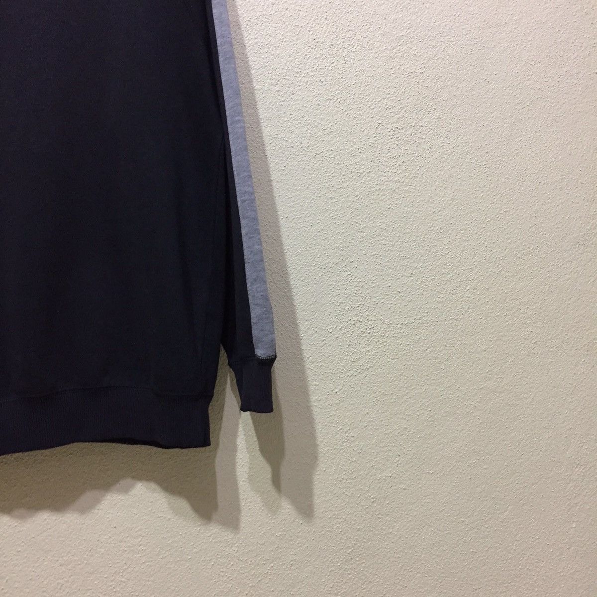 Uniqlo UNIQLO Sweatshirt size XL Size US XL / EU 56 / 4 - 3 Thumbnail