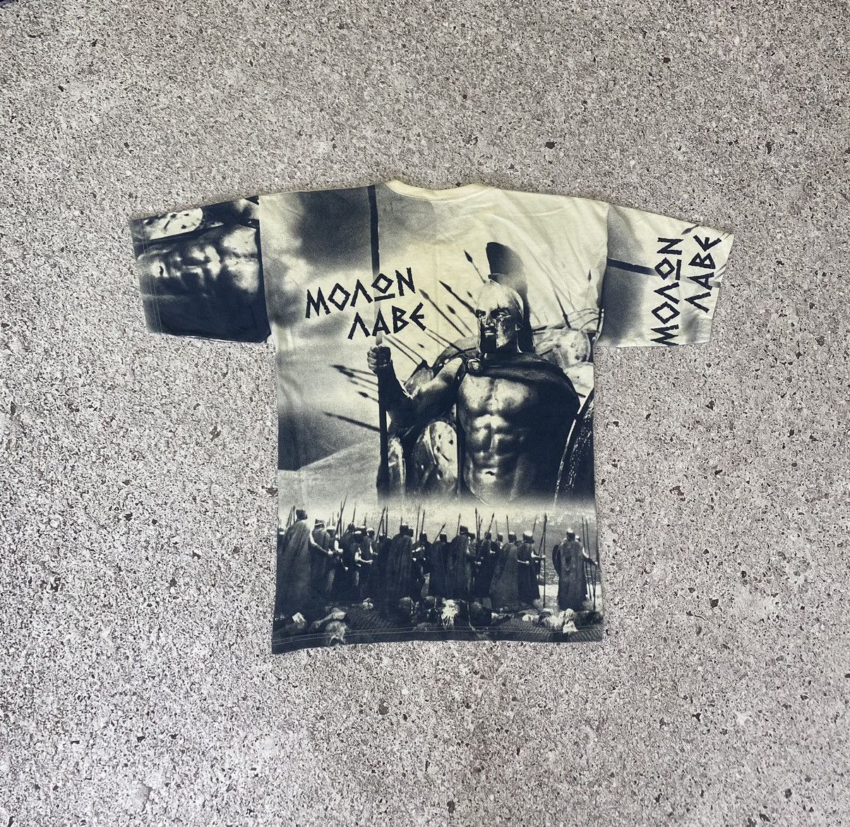 Arts & Science × Vintage Vintage Greece 300 Spartans All Over Print T-shirt 90’s Size US M / EU 48-50 / 2 - 4 Thumbnail