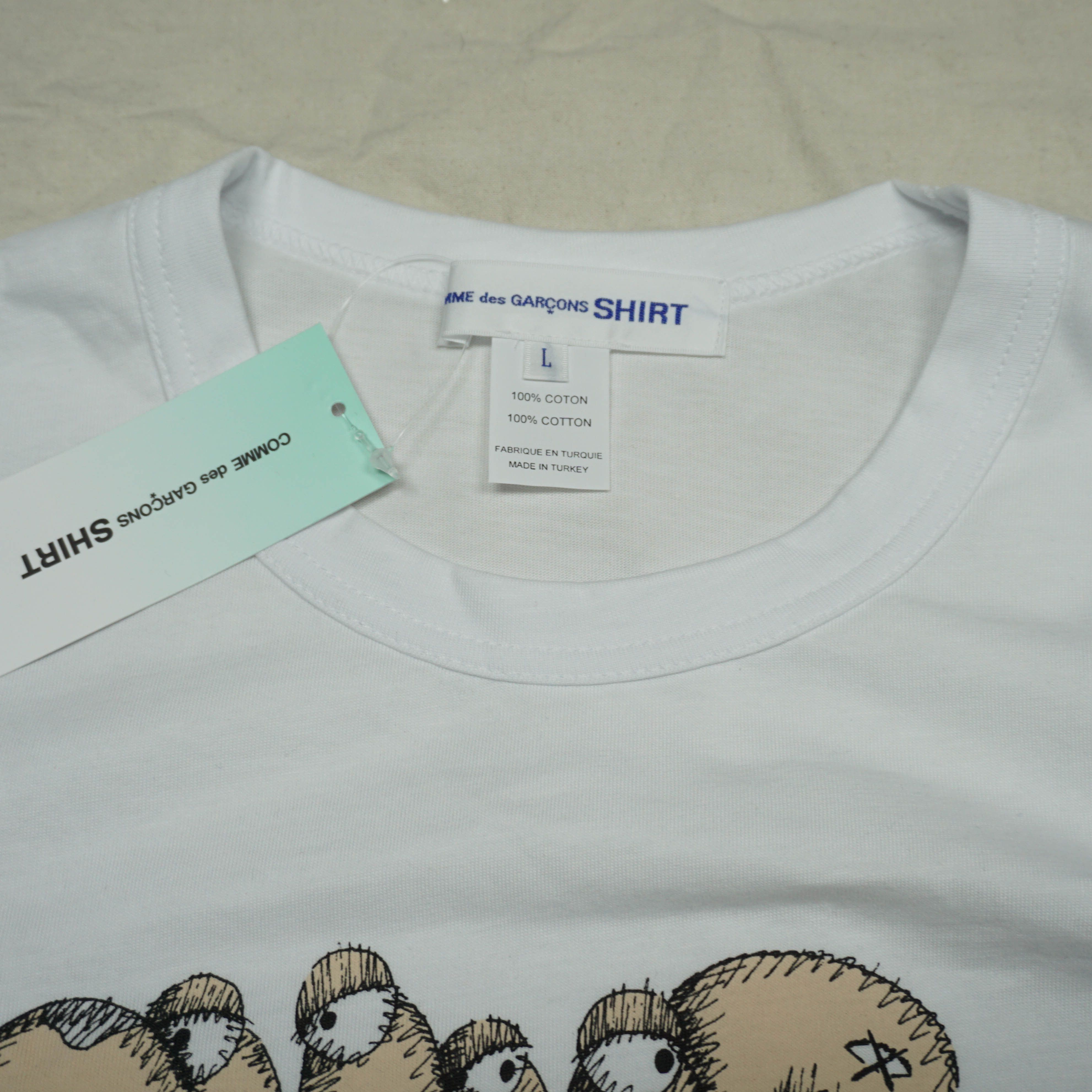 Comme des Garcons × Kaws × Vintage Comme Des Garcons Shirt x KAWS T-Shirt Size US L / EU 52-54 / 3 - 3 Thumbnail
