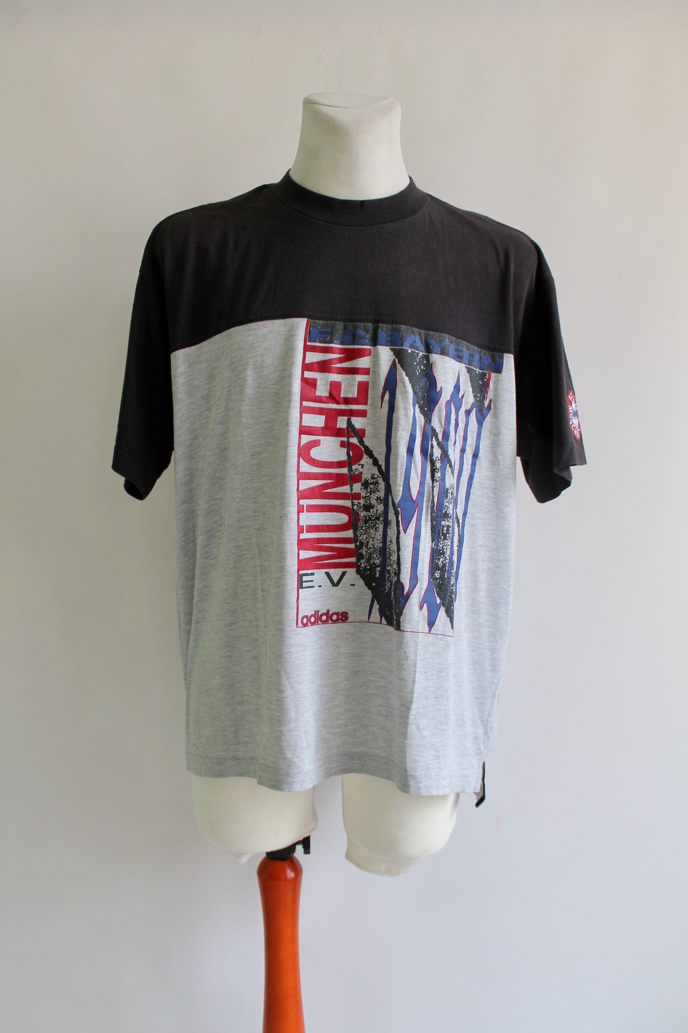 Adidas Bayern Munchen Munich 1900 vintage ADIDAS t shirt Size US L / EU 52-54 / 3 - 5 Thumbnail