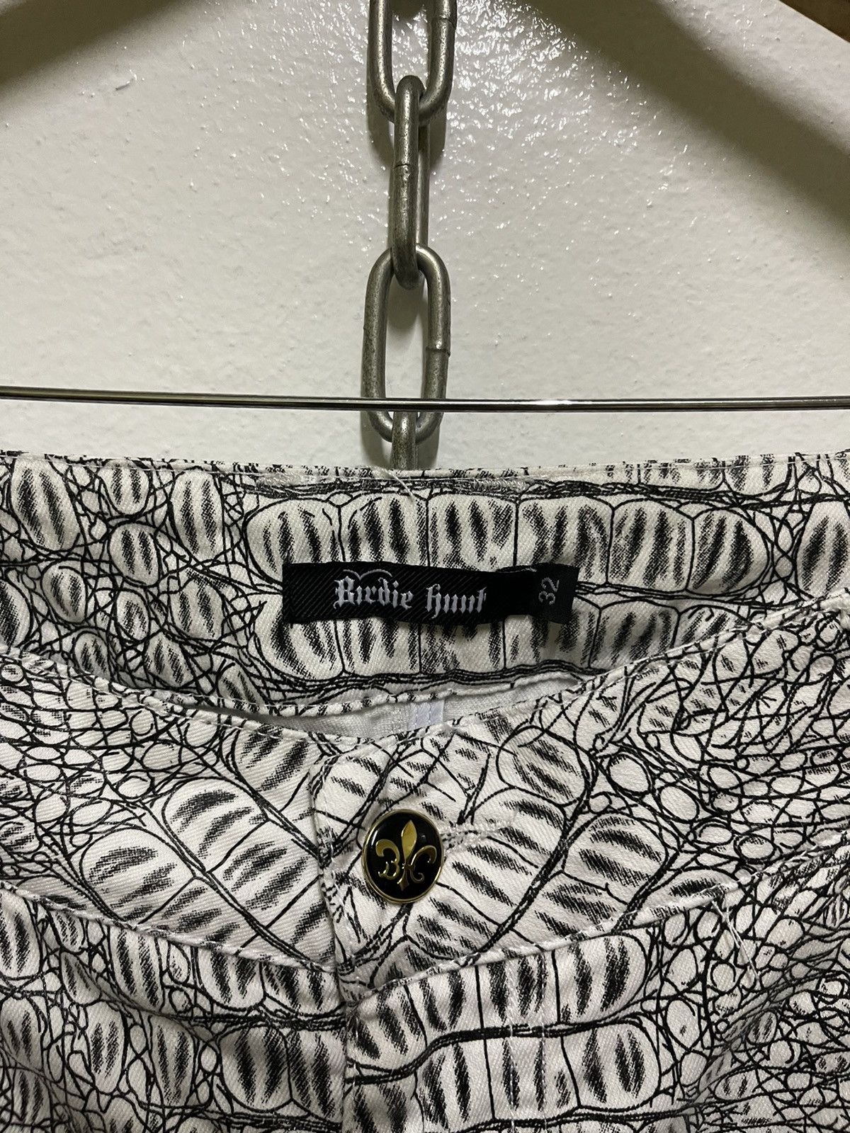 Designer Birdie Hunt Crocodile Full Print Pants Size US 32 / EU 48 - 9 Thumbnail