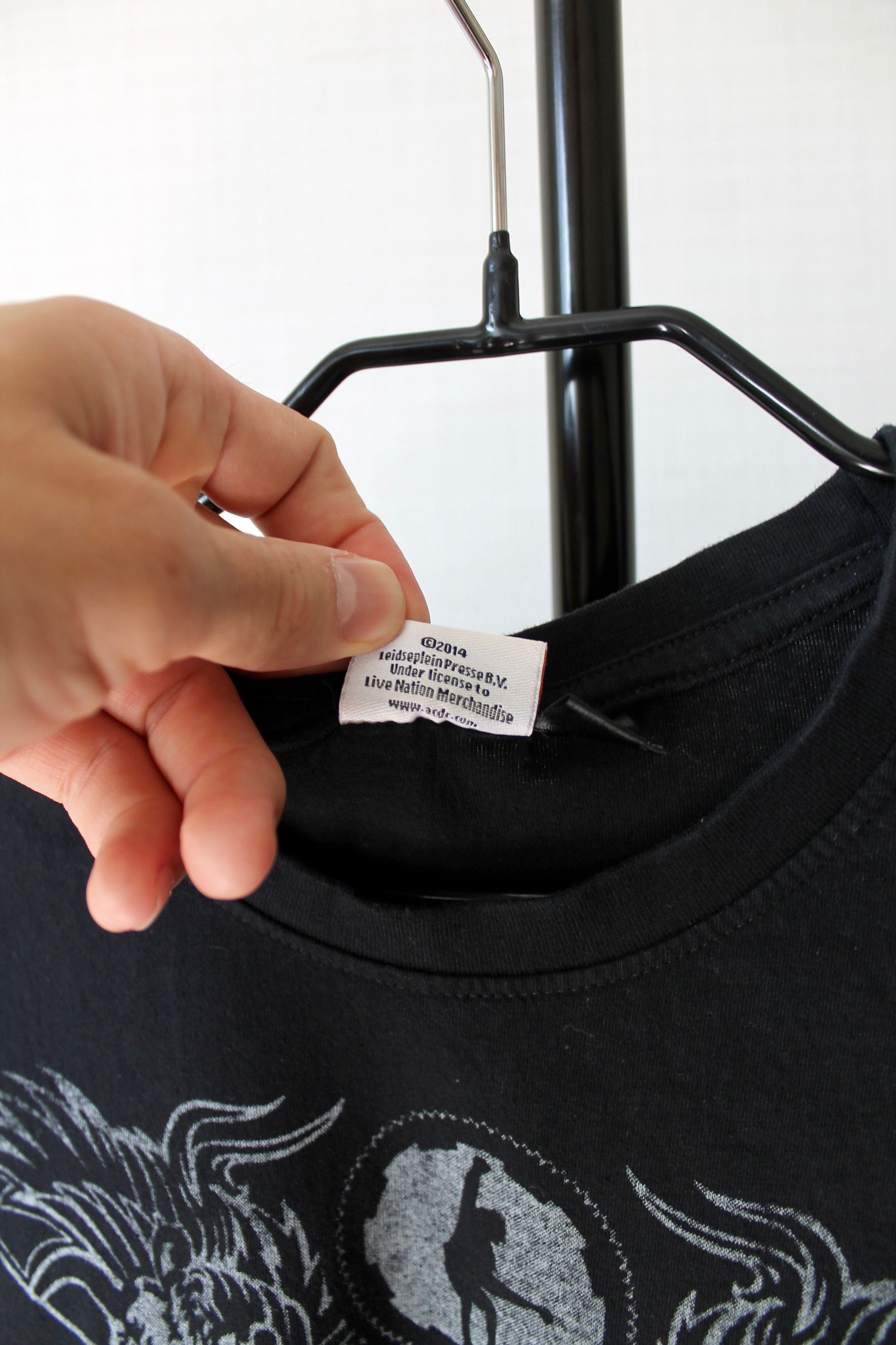 AC/DC AC/DC Black Ice Vintage T-shirt Band tee Shirt sz M Size US M / EU 48-50 / 2 - 7 Thumbnail