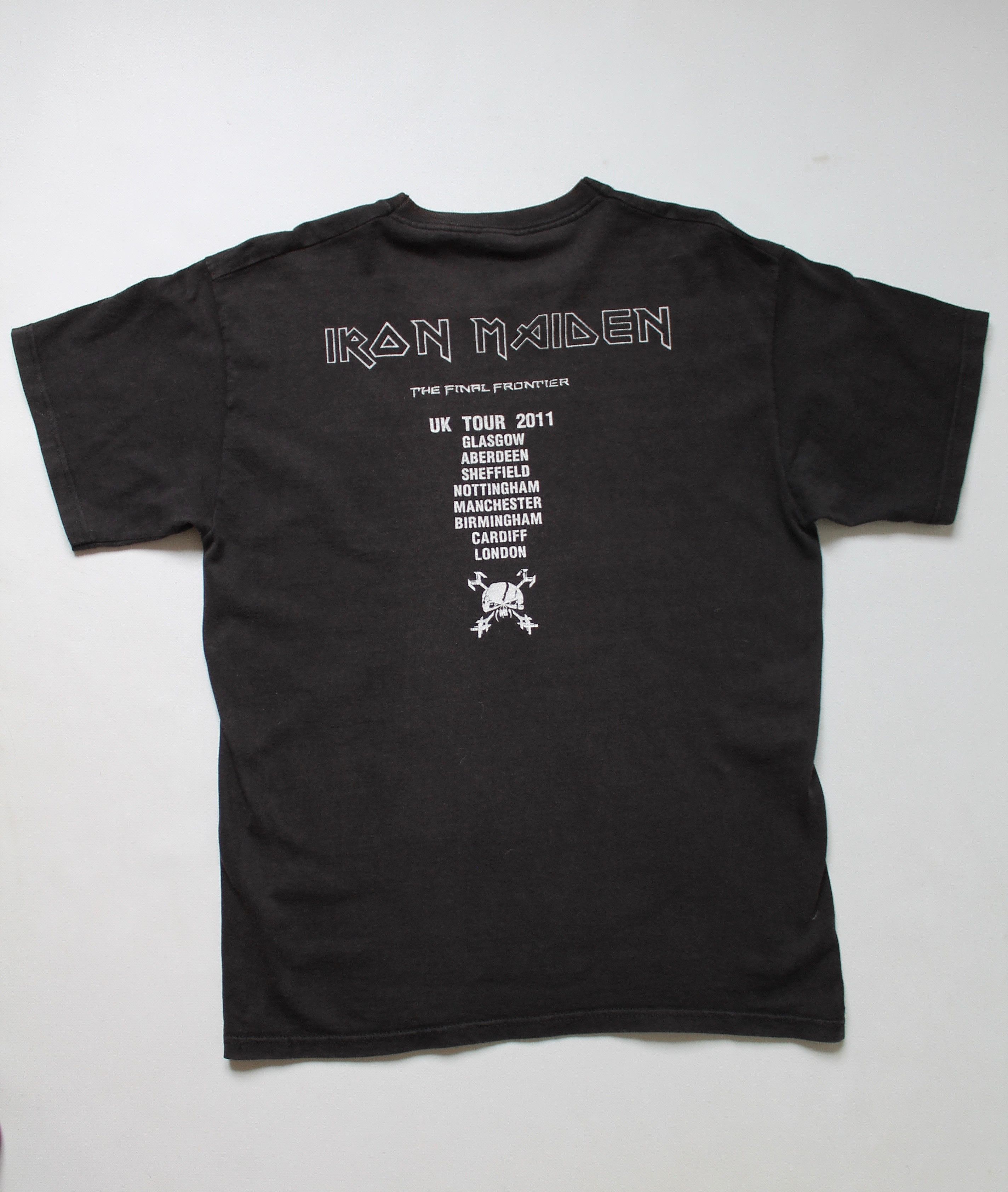 Iron Maiden 2011 IRON MAIDEN the Final Frontier UK Tour Tee Trashed Size US L / EU 52-54 / 3 - 9 Thumbnail