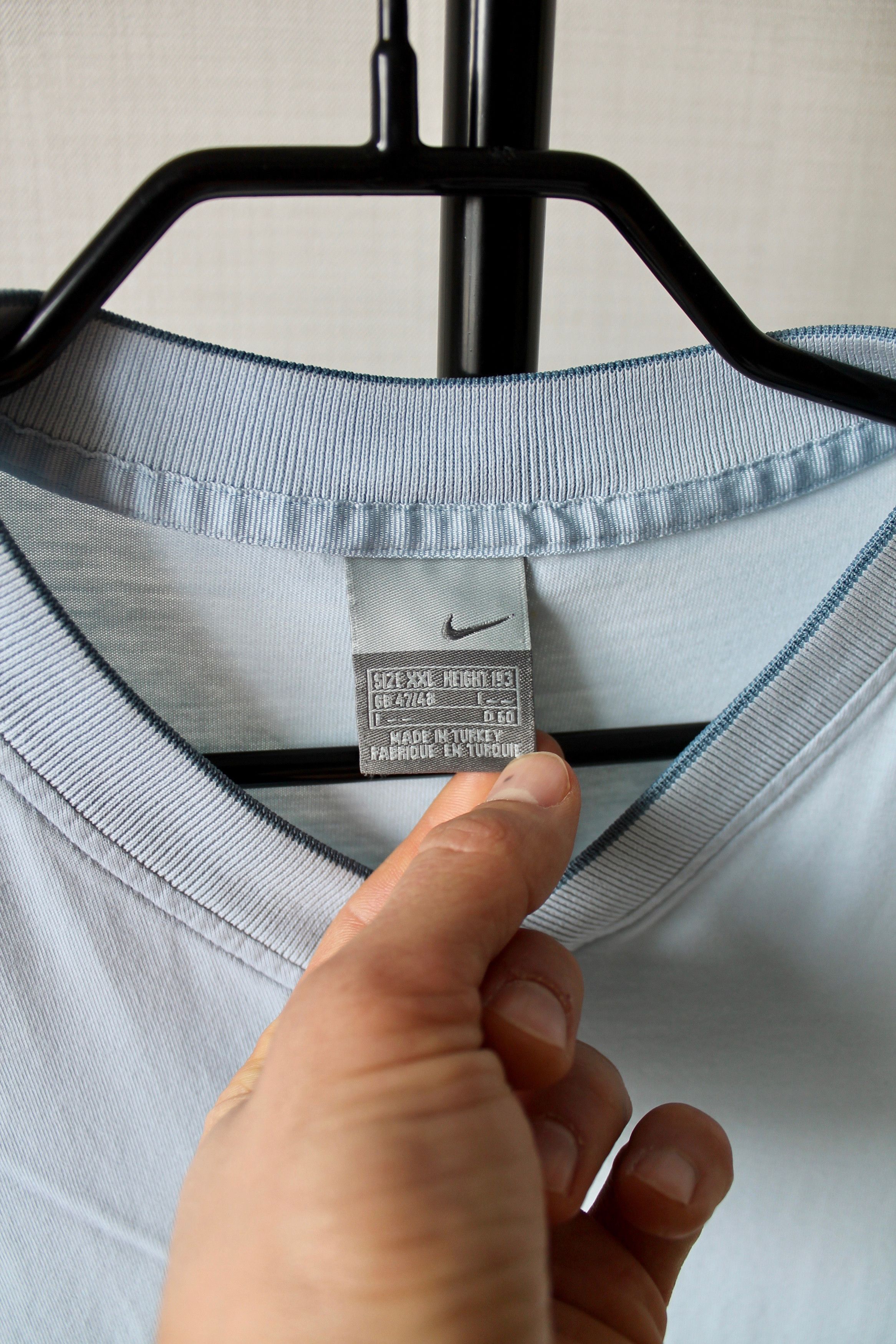 Nike Vintage Nike T Shirt v neck Cotton Blue worn Tee logo Size US XXL / EU 58 / 5 - 5 Thumbnail