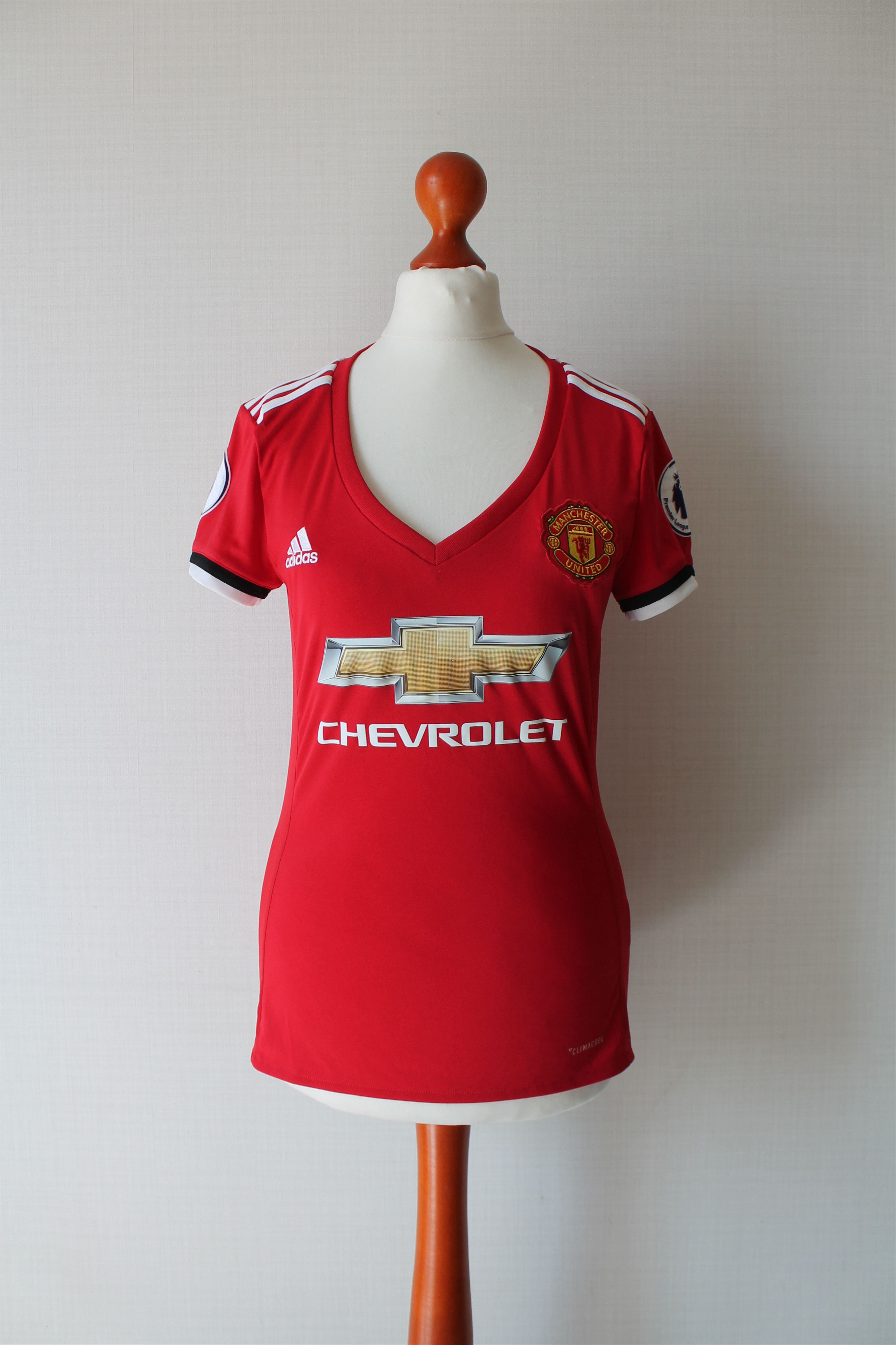 Adidas 2017 / 18 Manchester United Soccer Women's Jersey Team Size ONE SIZE - 1 Thumbnail