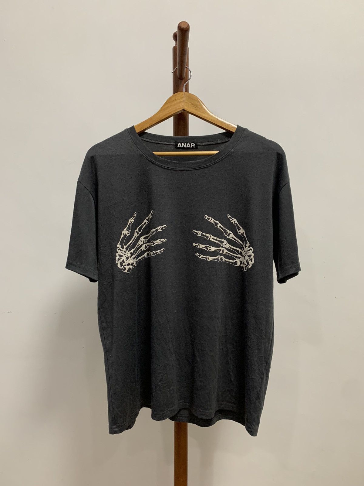 image of Anap Shirt Bones Hand in Charcoal Grey, Women's