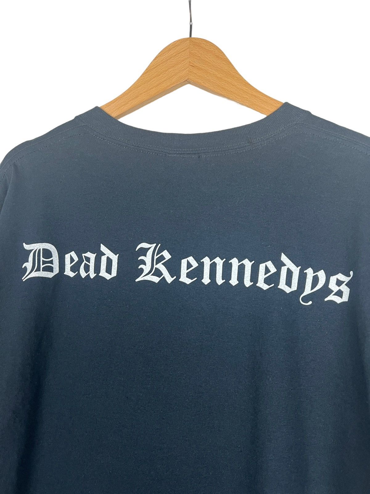 Band Tees 2010 Cinder Block Dead Kennedys Tshirt Size US L / EU 52-54 / 3 - 4 Thumbnail