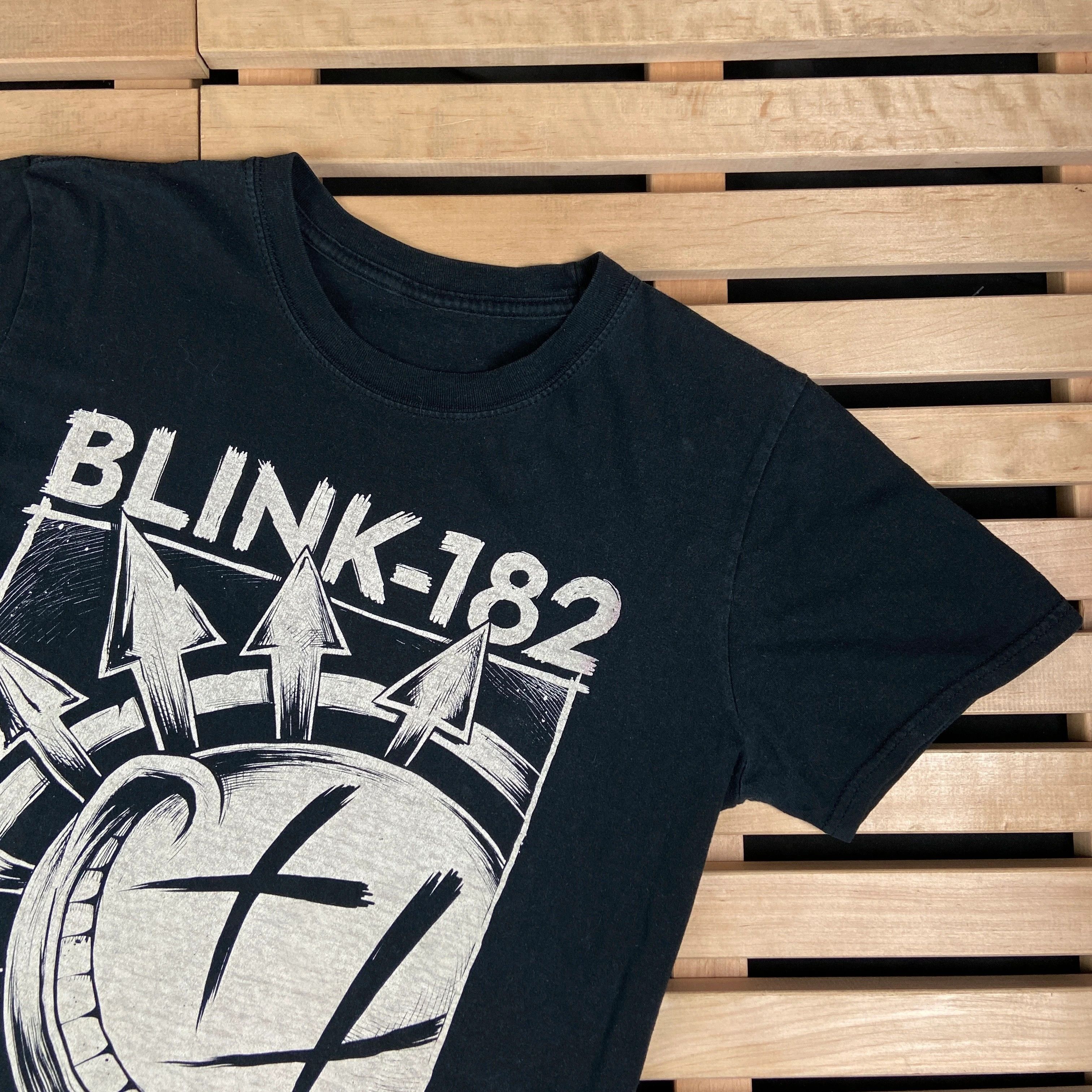 Band Tees Mens Vintage T Shirt Bling 182 Tour Size S Size US S / EU 44-46 / 1 - 2 Thumbnail