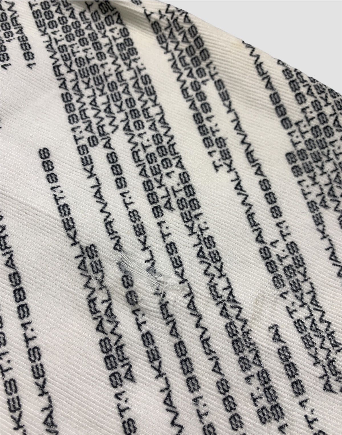 Airwalk × If Six Was Nine × Vintage Vintage Airwalk Print Design Zipper Shirt Size US L / EU 52-54 / 3 - 13 Thumbnail