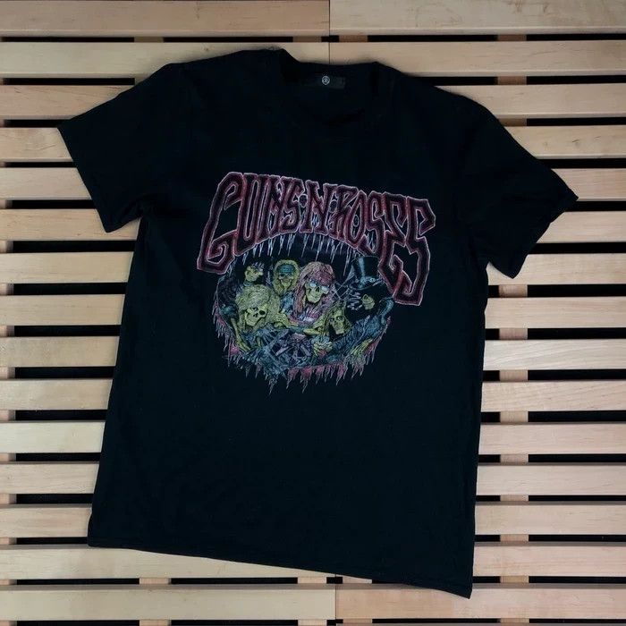Band Tees Vintage T Shirt Gans N Roses Big Logo Size S Tour Size US S / EU 44-46 / 1 - 1 Thumbnail