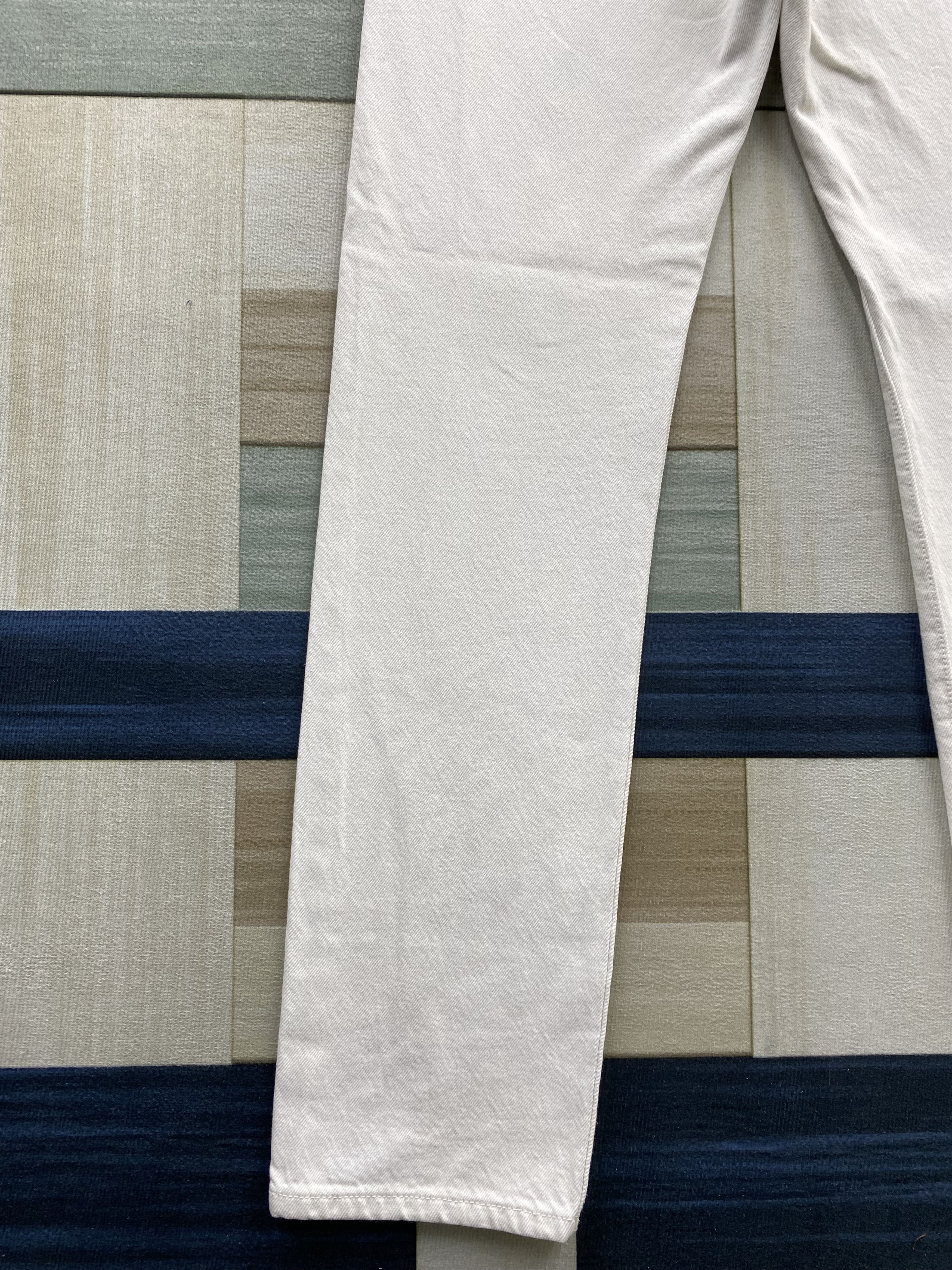 Levi's Levi's 501 Light Distress White Denim Jean Size 25" / US 0 / IT 36 - 13 Thumbnail