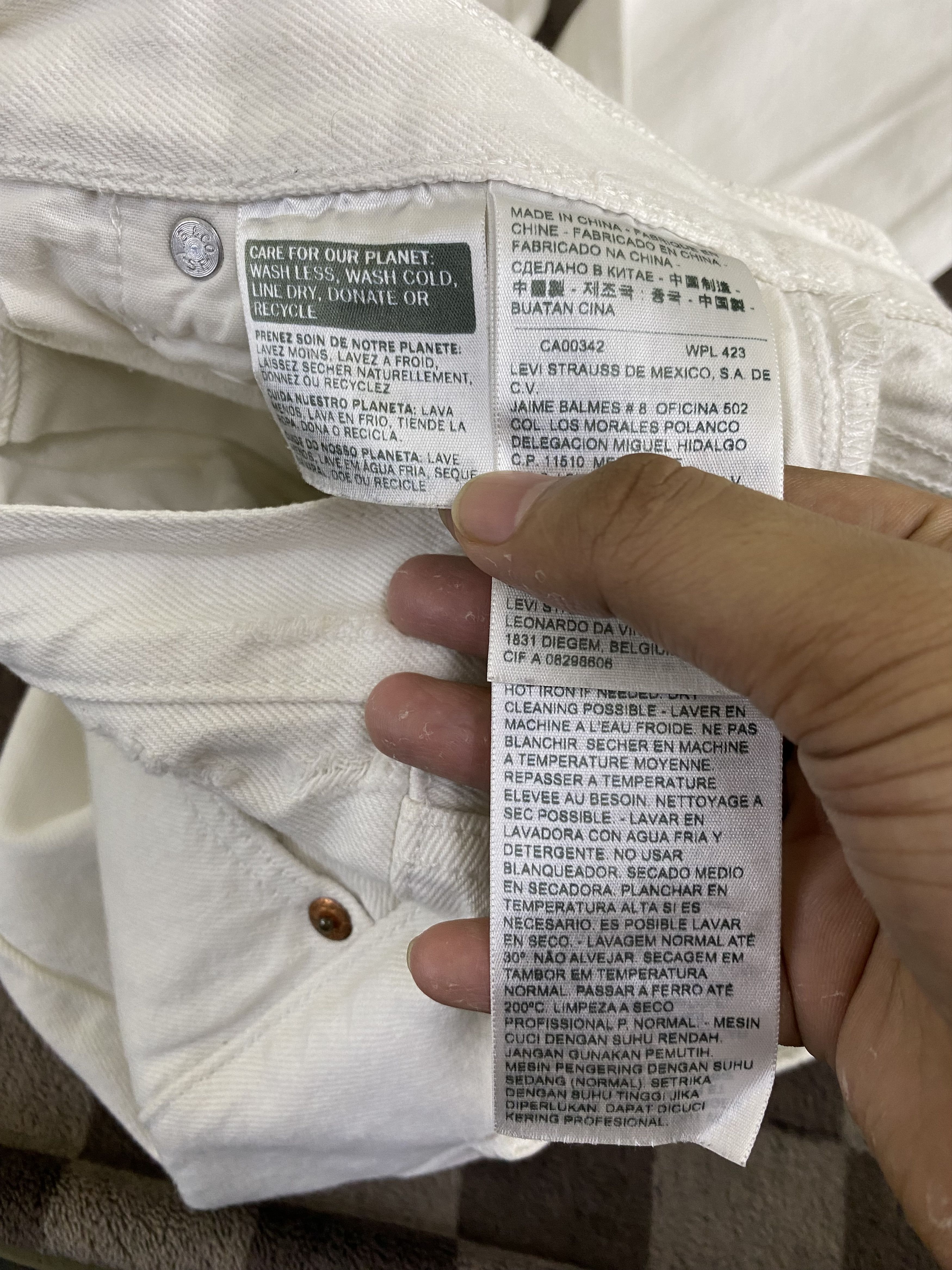 Levi's Levi's 501 Light Distress White Denim Jean Size 25" / US 0 / IT 36 - 20 Thumbnail