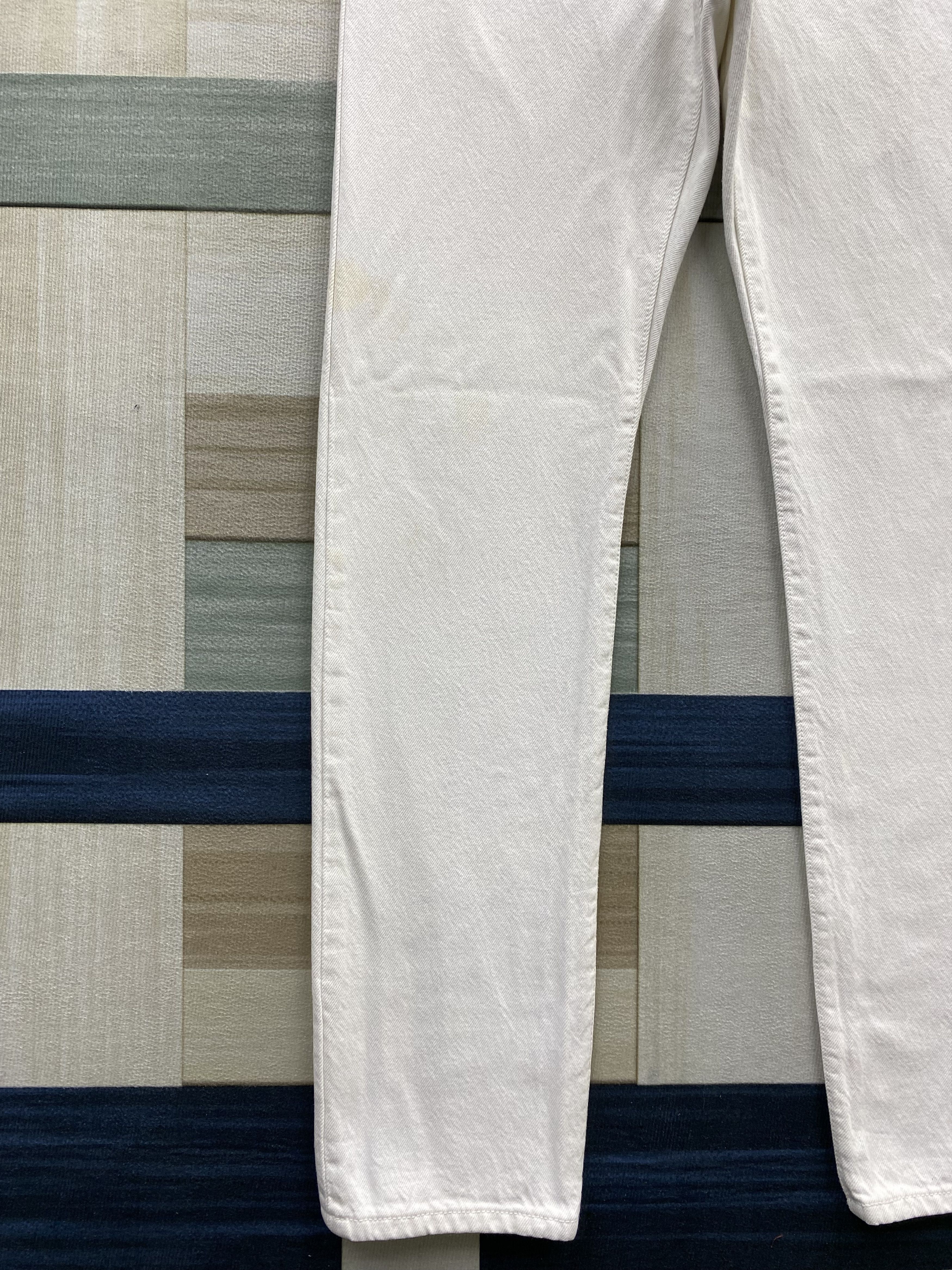 Levi's Levi's 501 Light Distress White Denim Jean Size 25" / US 0 / IT 36 - 9 Thumbnail