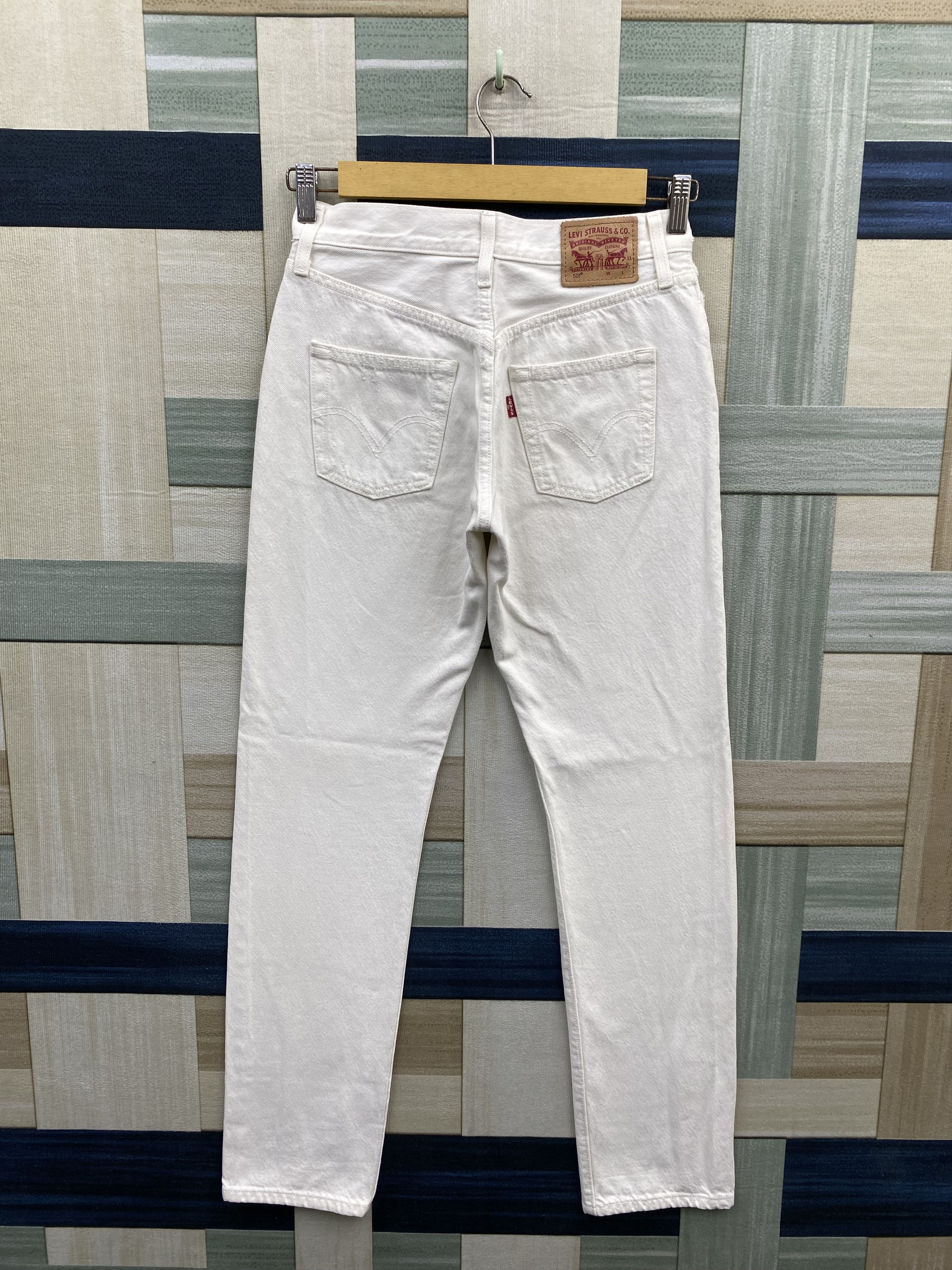 Levi's Levi's 501 Light Distress White Denim Jean Size 25" / US 0 / IT 36 - 2 Thumbnail