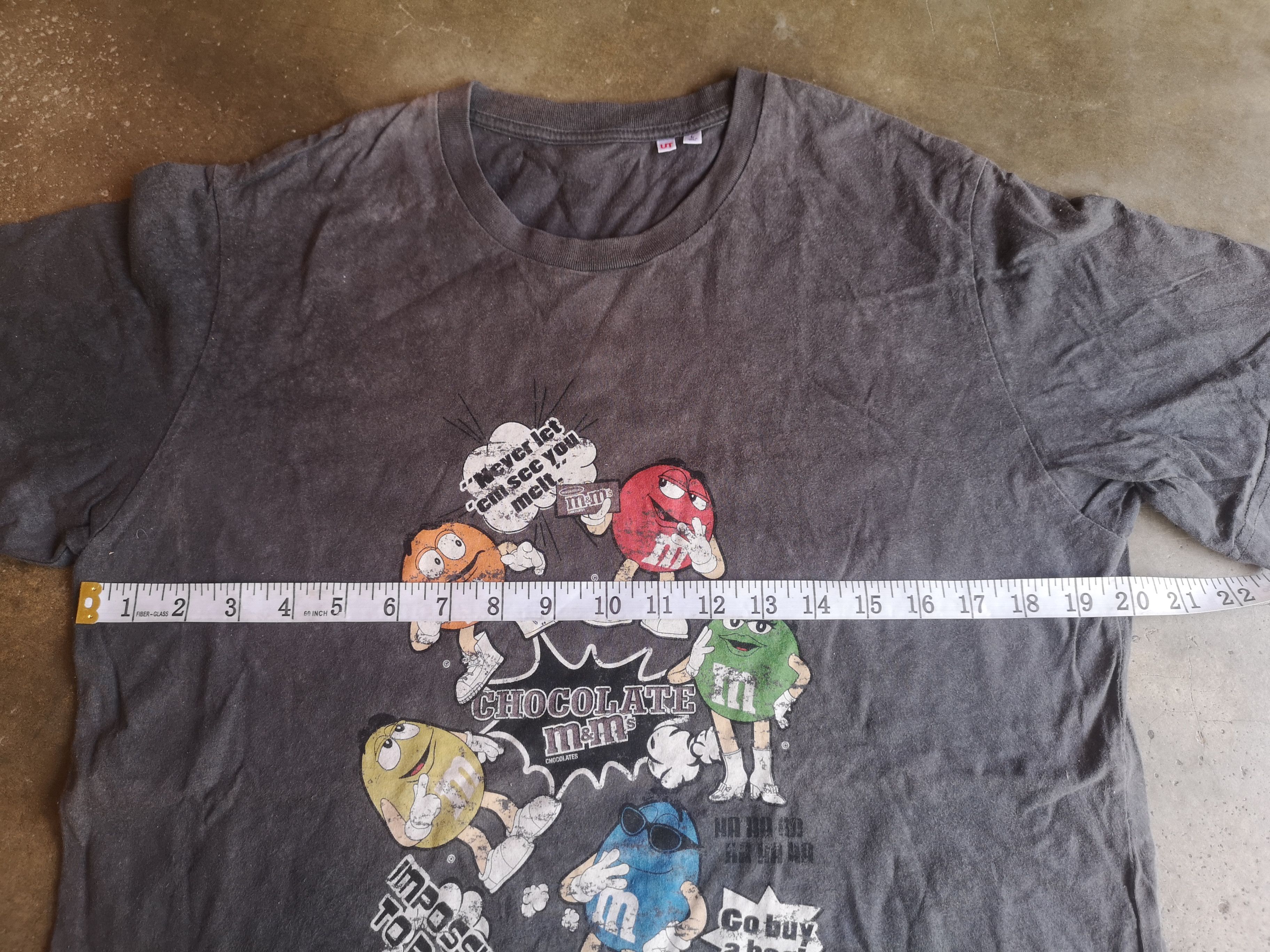 Uniqlo M&M Chocolate by Uniqlo Size US L / EU 52-54 / 3 - 5 Thumbnail