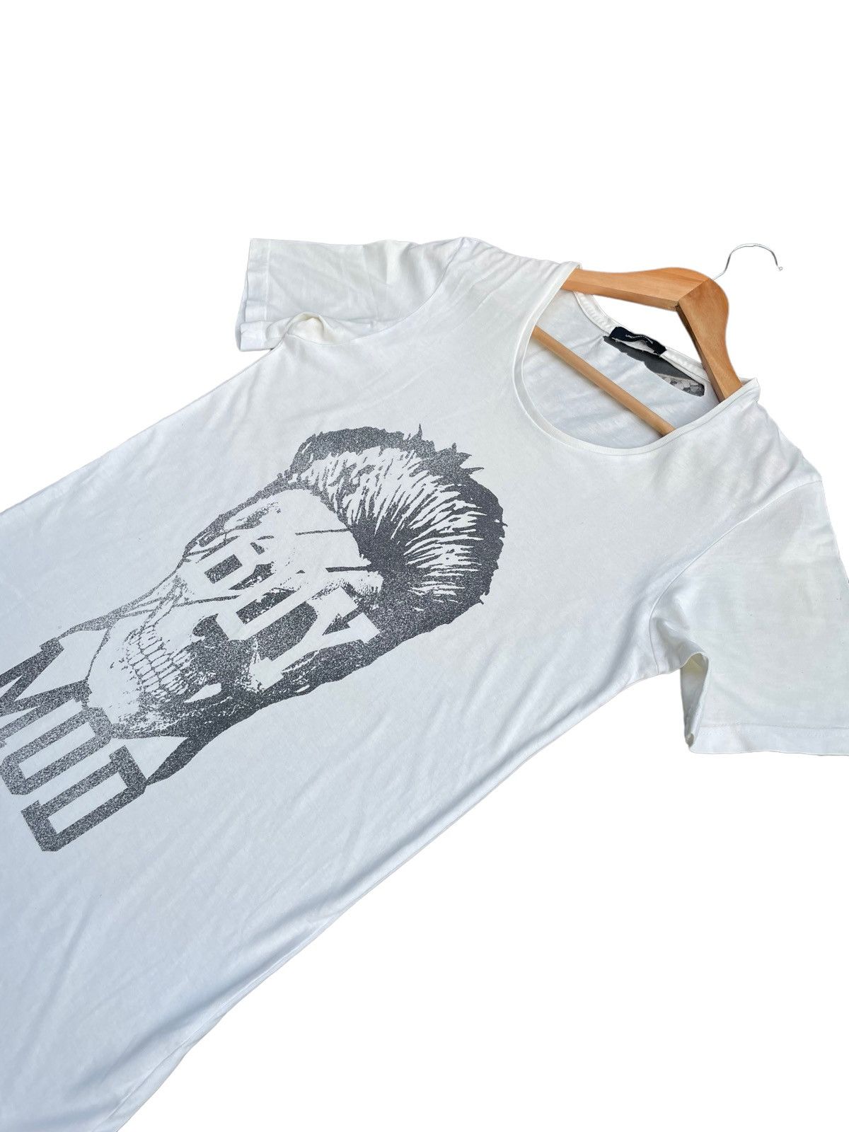 Designer Unconditional London Distresed Tshirt Size XS / US 0-2 / IT 36-38 - 3 Thumbnail