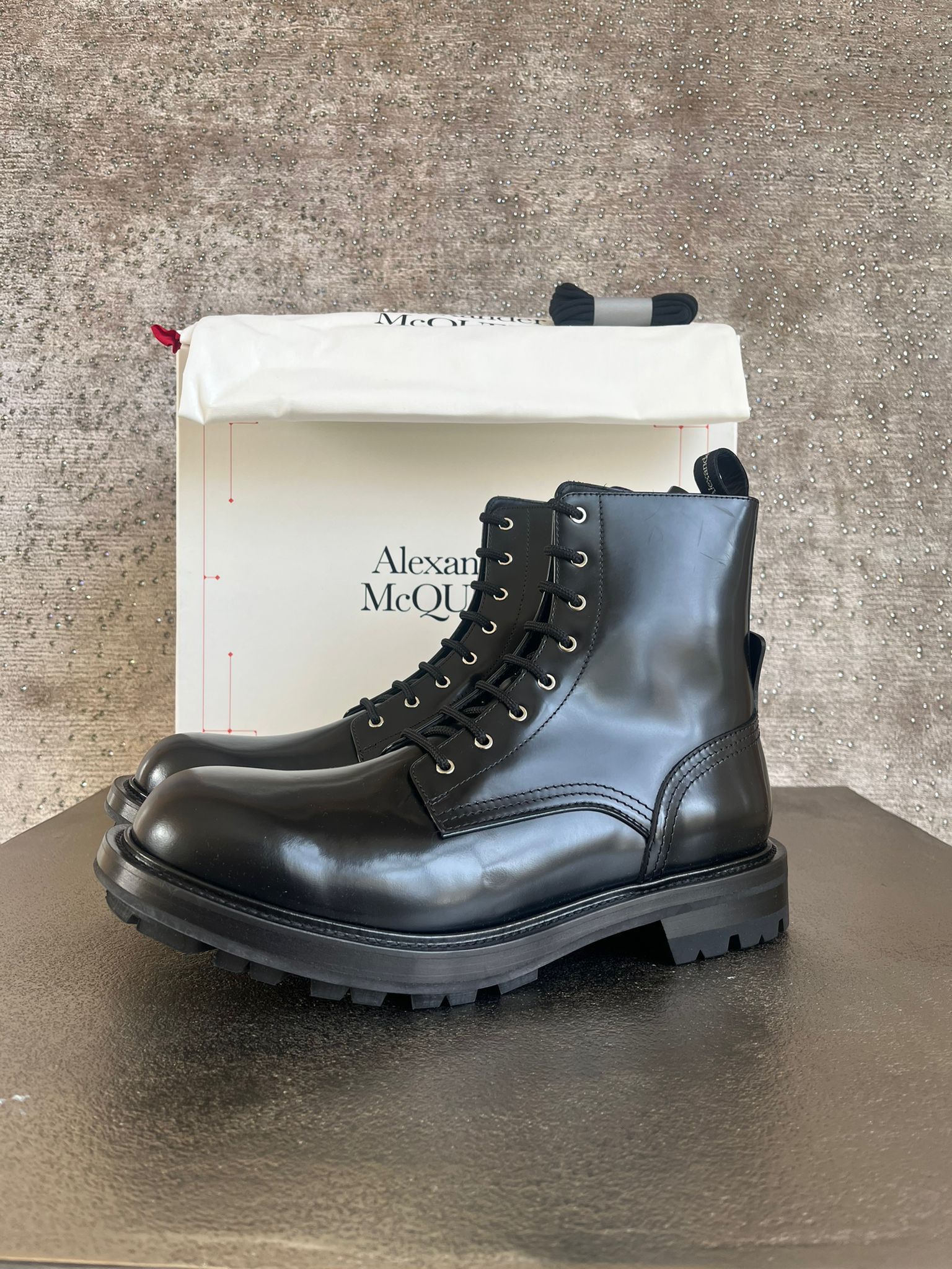 Alexander McQueen Shiny Leather Spazzolato Boots in Black Size US 11 / EU 44 - 8 Thumbnail