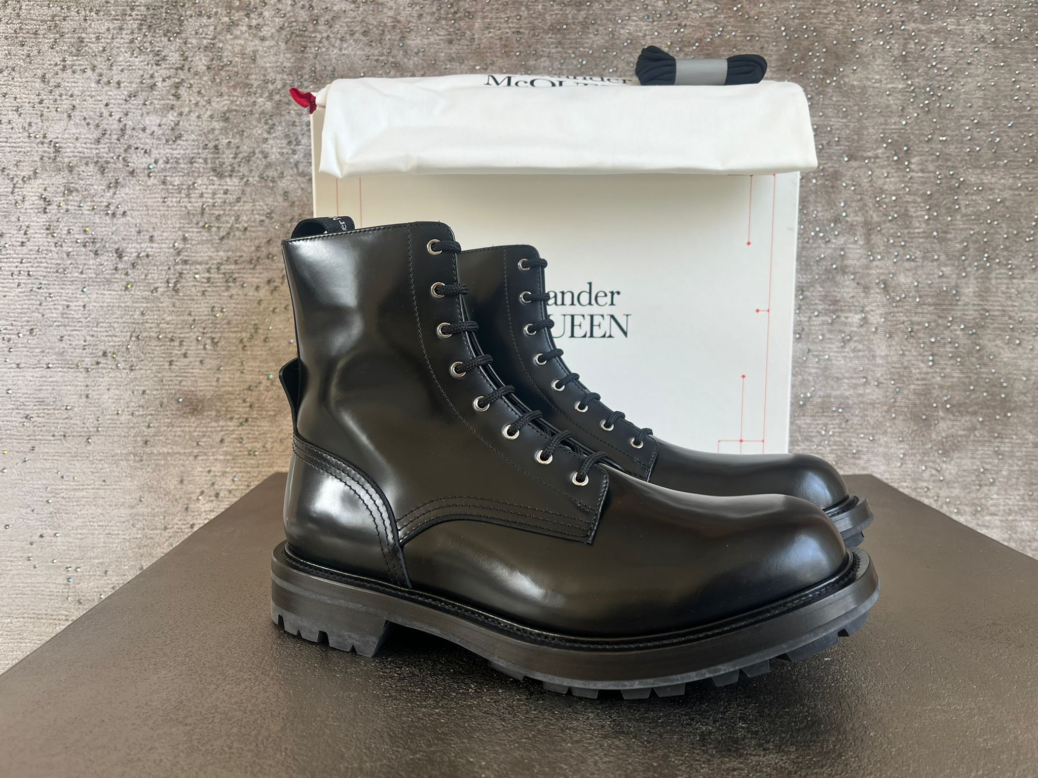 Alexander McQueen Shiny Leather Spazzolato Boots in Black Size US 11 / EU 44 - 1 Thumbnail