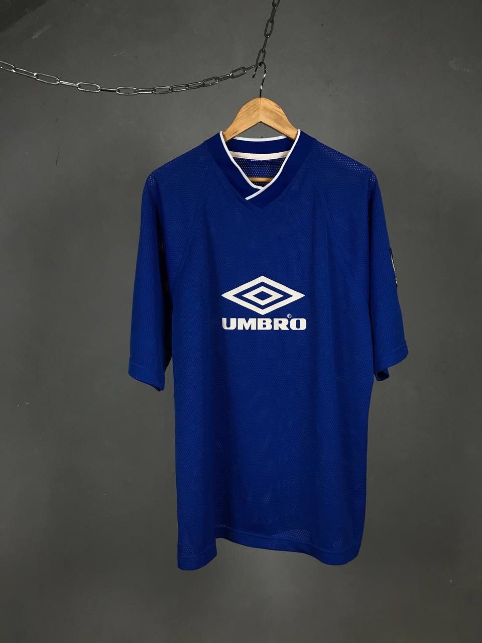 Umbro × Vintage Umbro vintage sportwear overprinted center logo tee Size US L / EU 52-54 / 3 - 1 Thumbnail