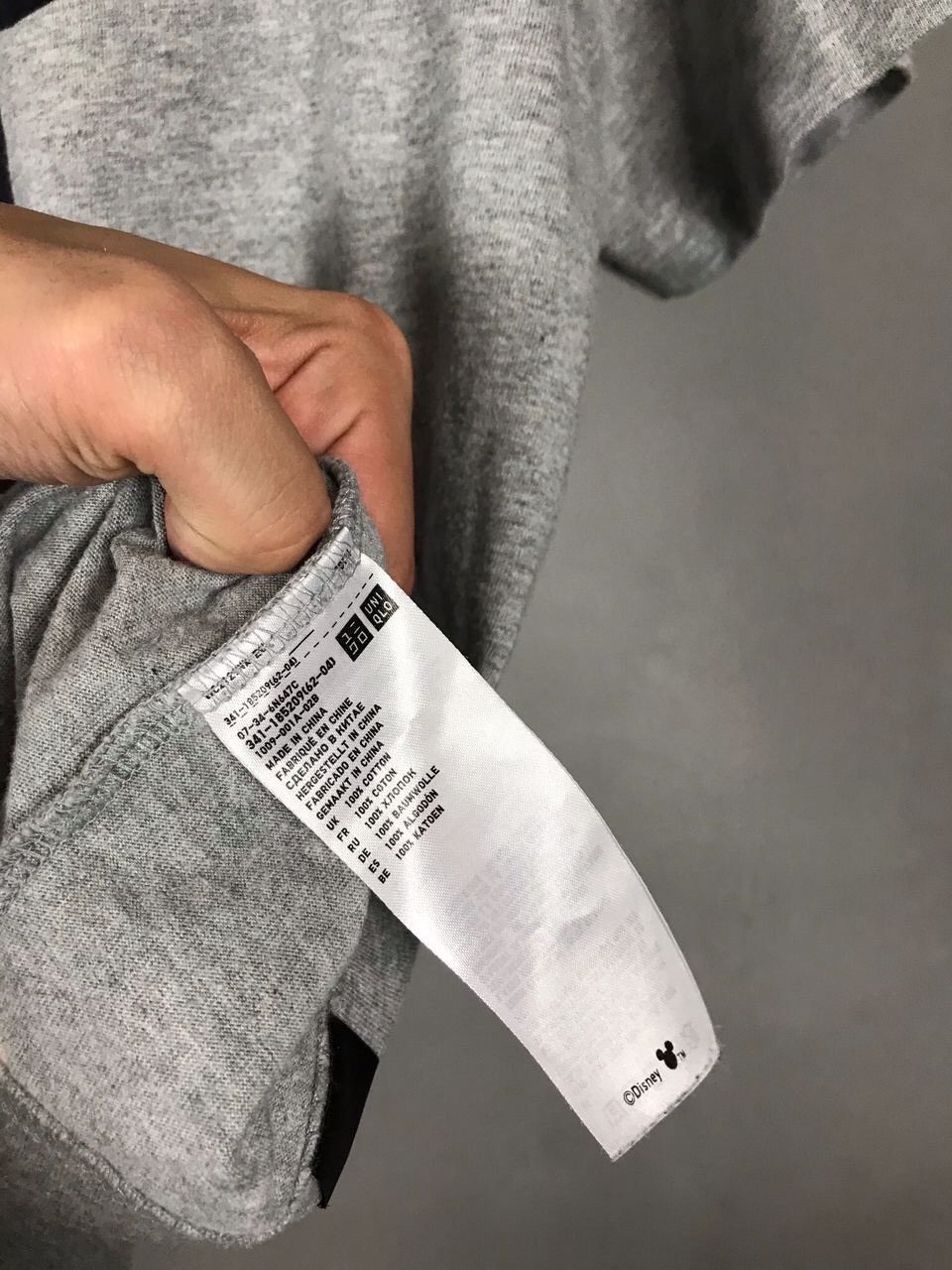 Mickey Mouse Mickey Mouse X Uniqlo Gray Streetwear Tee Size US L / EU 52-54 / 3 - 7 Thumbnail