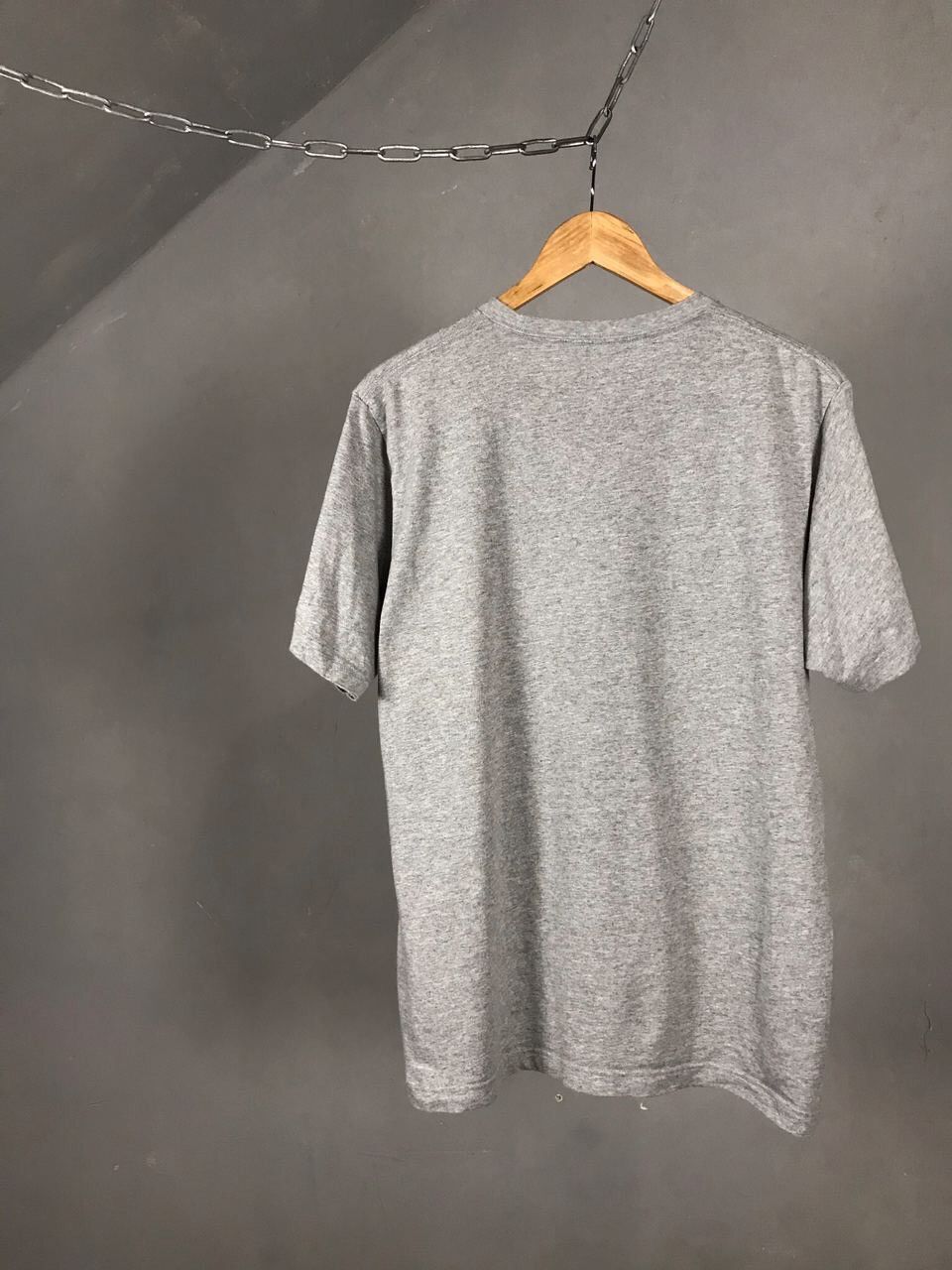 Mickey Mouse Mickey Mouse X Uniqlo Gray Streetwear Tee Size US L / EU 52-54 / 3 - 8 Thumbnail
