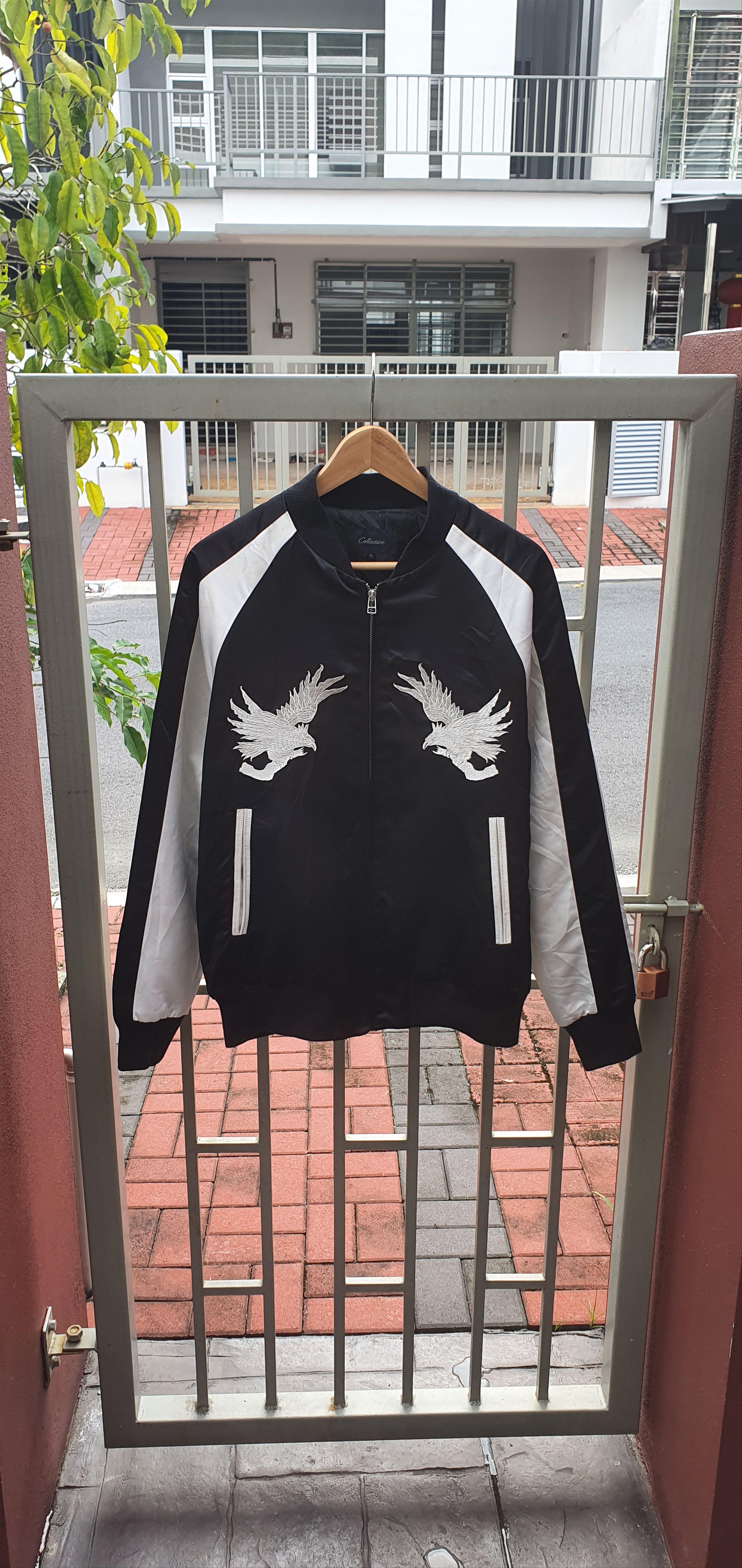 Japanese Brand 💥Offer Now Collective Souvenir Embroidery Jacket Size US L / EU 52-54 / 3 - 18 Thumbnail