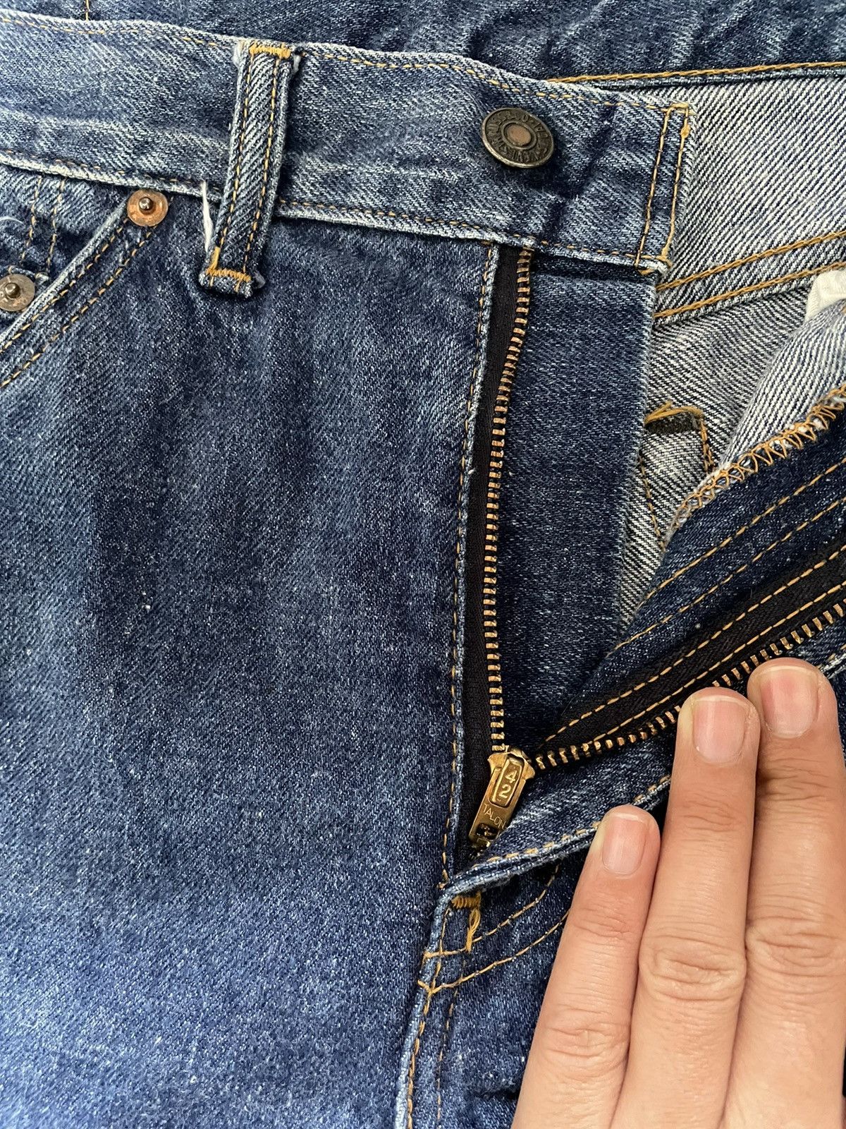 Levi's 🔥BEST OFFER🔥Vintage Levis 507-0217 Boot Cut Size US 31 - 3 Thumbnail