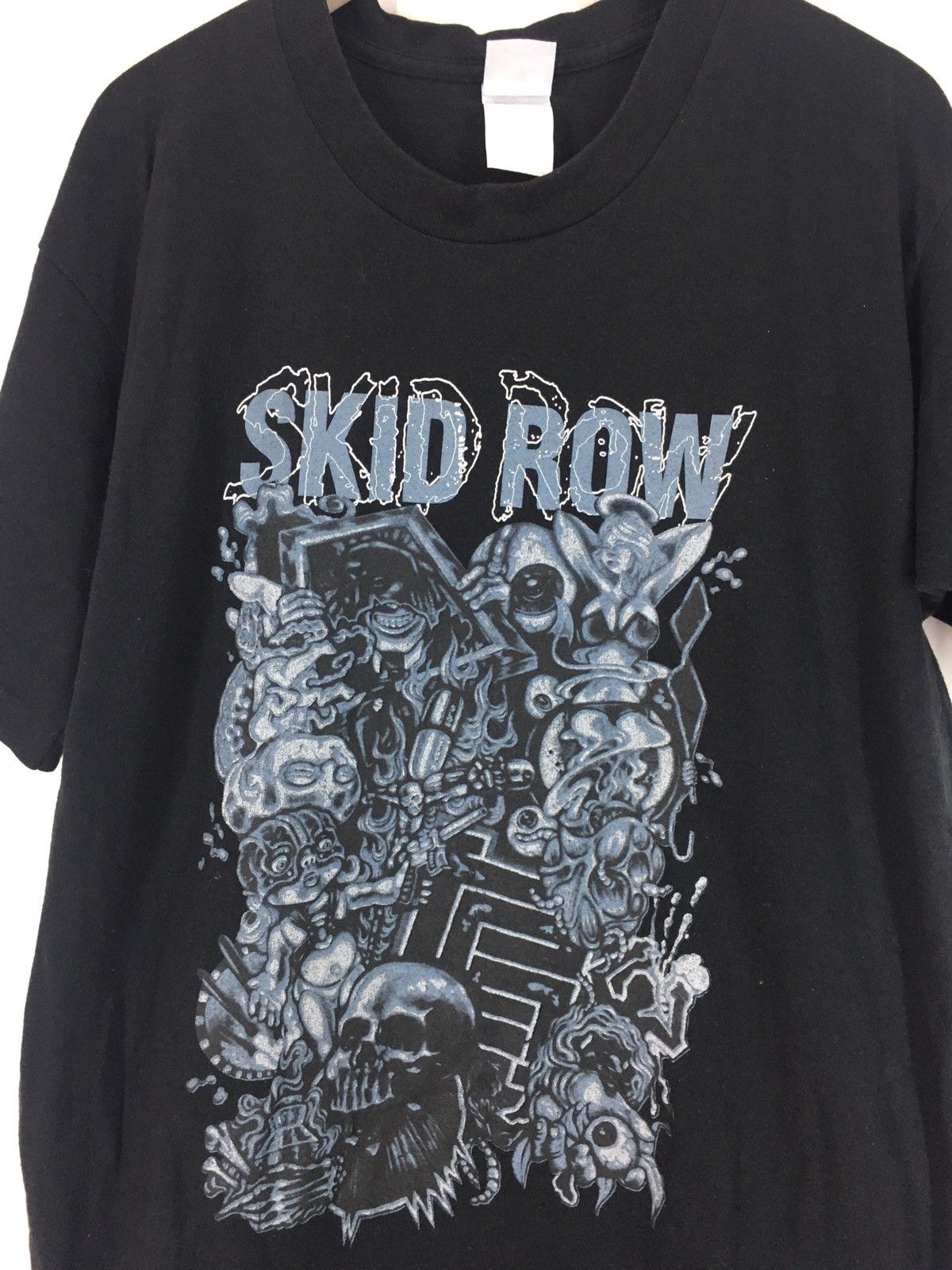 Band Tees Vtg 90s Skid Row heavy metal band subhuman race track Size US L / EU 52-54 / 3 - 3 Thumbnail