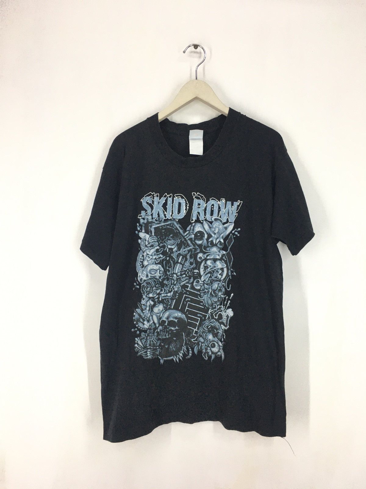 Band Tees Vtg 90s Skid Row heavy metal band subhuman race track Size US L / EU 52-54 / 3 - 1 Thumbnail