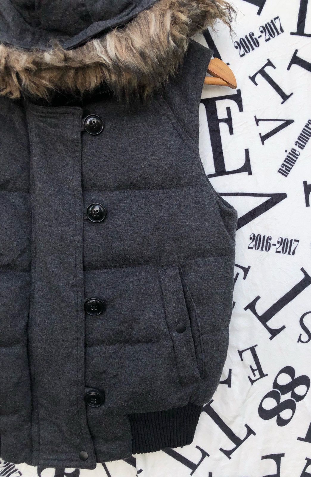 20471120 × Issey Miyake ‼️RARE‼️ 20020801 PLST Down Vest Jacket With Fur Hoodie Size US S / EU 44-46 / 1 - 9 Thumbnail
