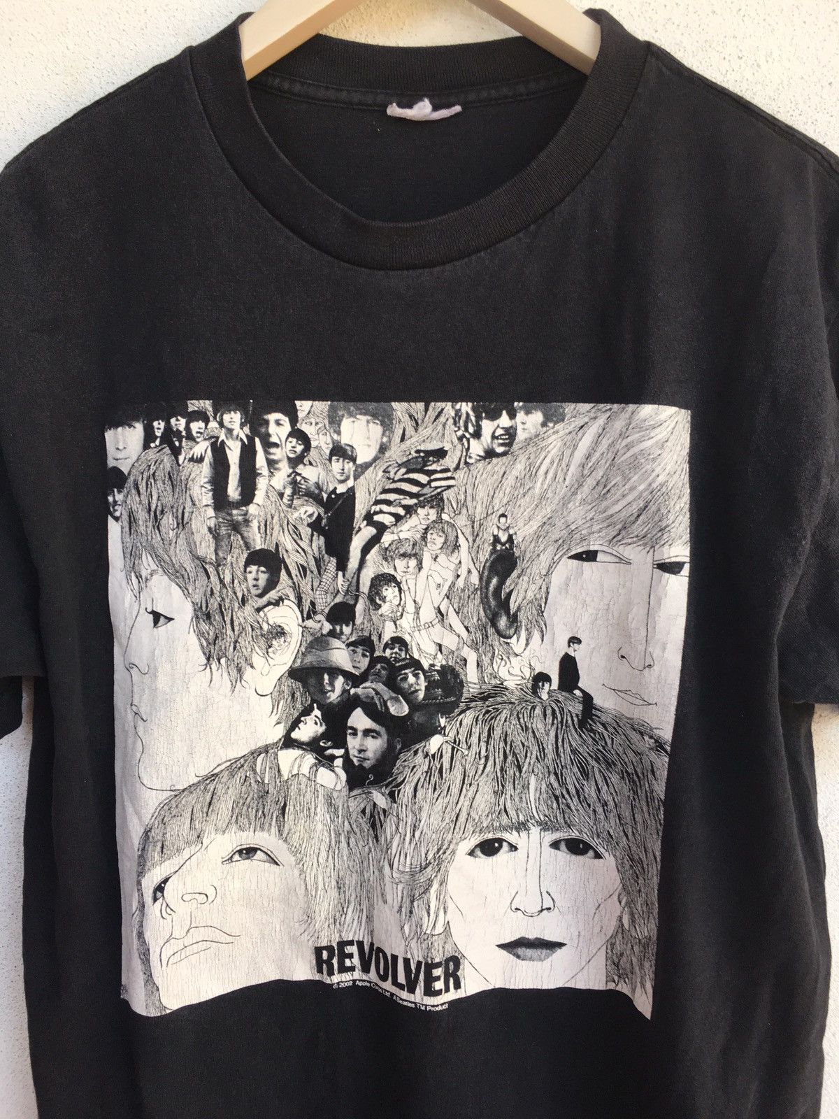 Band Tees Vintage Y2K Revolver The Beatles band t shirt Size US M / EU 48-50 / 2 - 3 Thumbnail