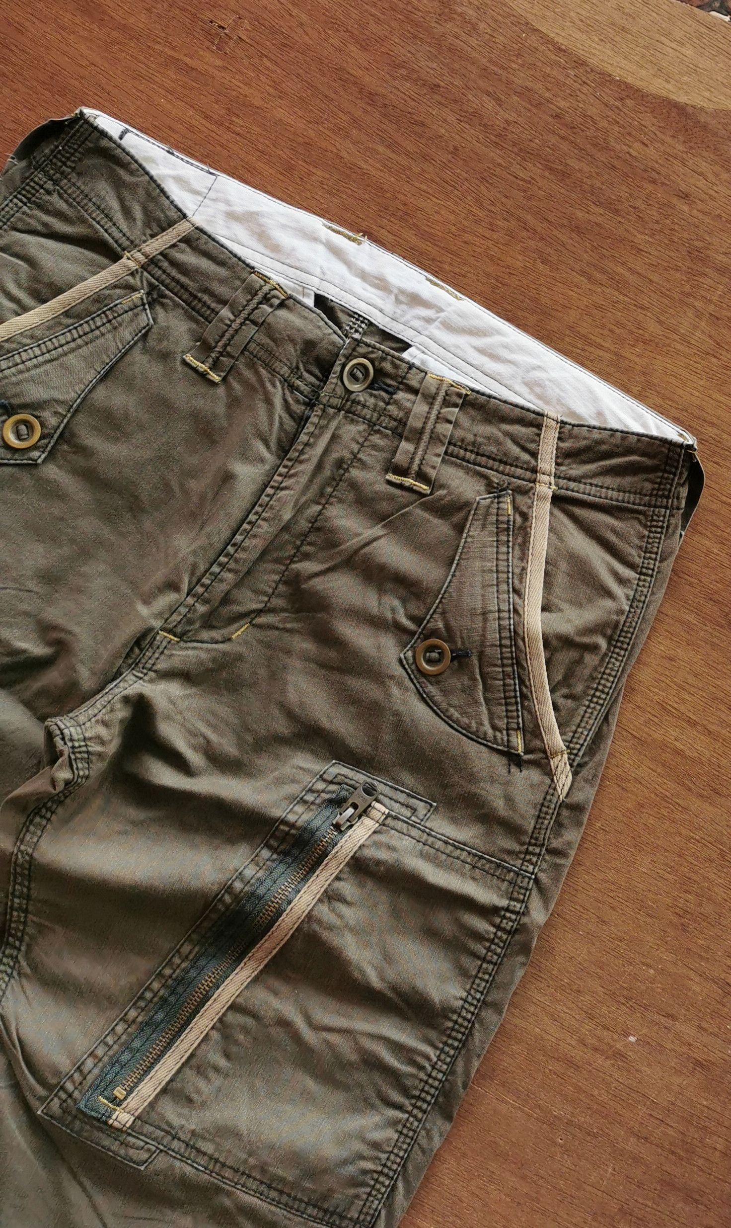 Edwin Edwin Exclusive Vintage Cargo Shorts Size US 33 - 2 Thumbnail