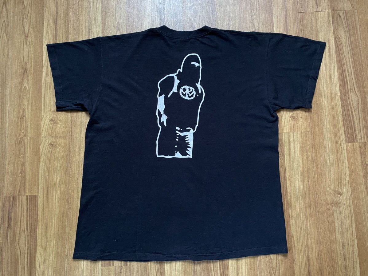 Band Tees Vintage Pennywise Fuck Authority 2001 T Shirt Rancid Nofx Size US XL / EU 56 / 4 - 1 Thumbnail