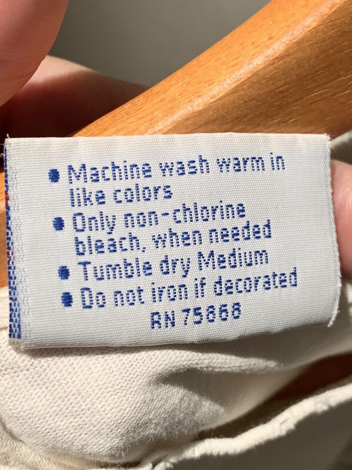 Vintage RARE* Vintage Calvin & Hobbes Single Stitch USA-Made T-Shirt Size US L / EU 52-54 / 3 - 6 Thumbnail
